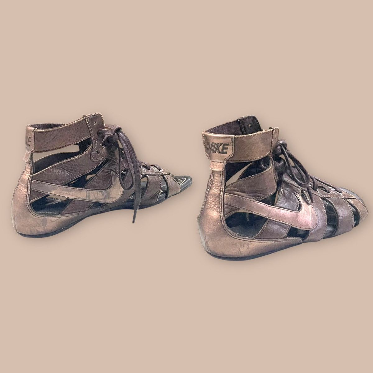 Nike NIKE WMNS GLADIATOR SANDALS Size US 6 / EU 39 - 5 Thumbnail