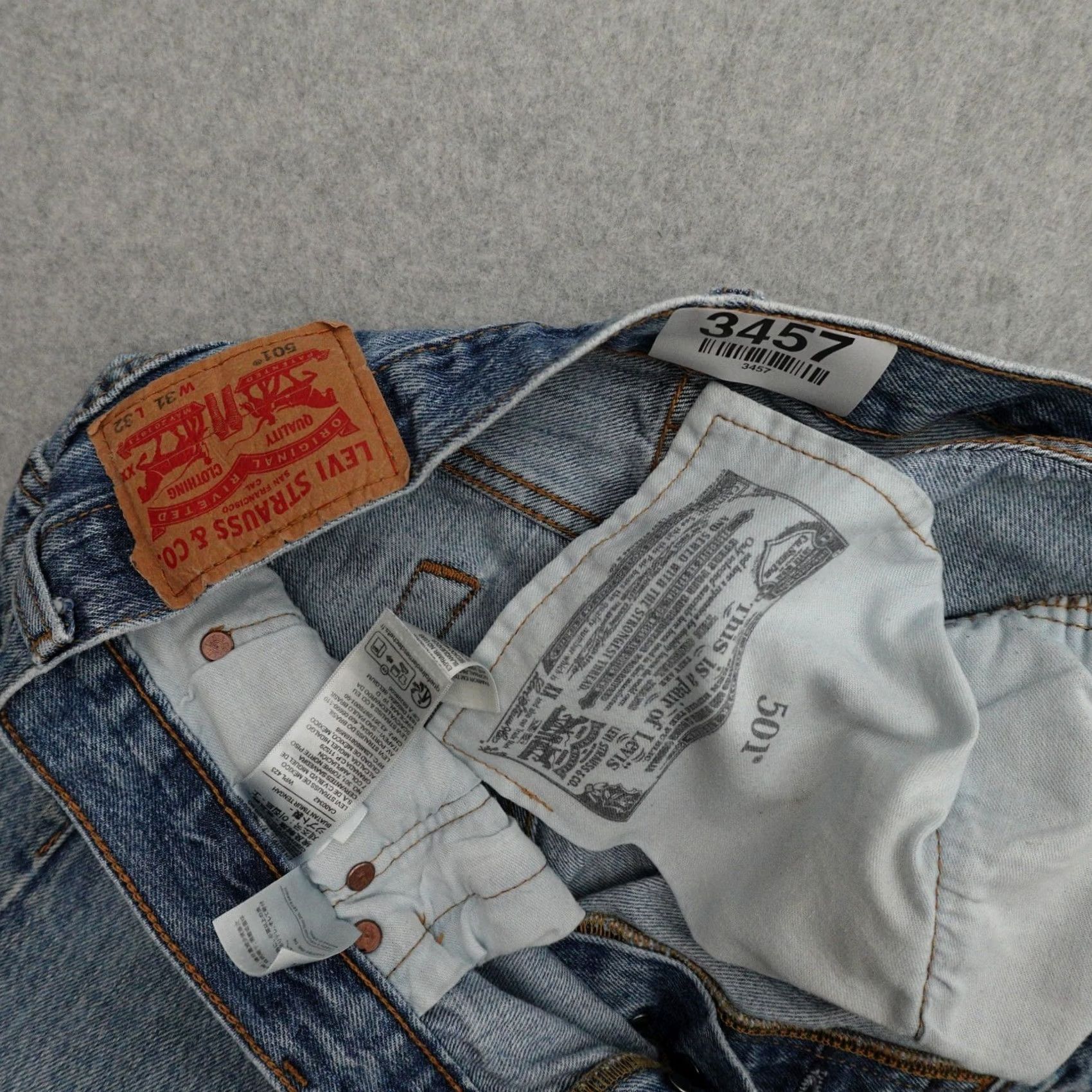 Levi's Levi's 501 Jeans Mens 31 (31X30) Distressed Button Fly Regular Fit Blue Jeans Mens Size US 31 - 5 Thumbnail