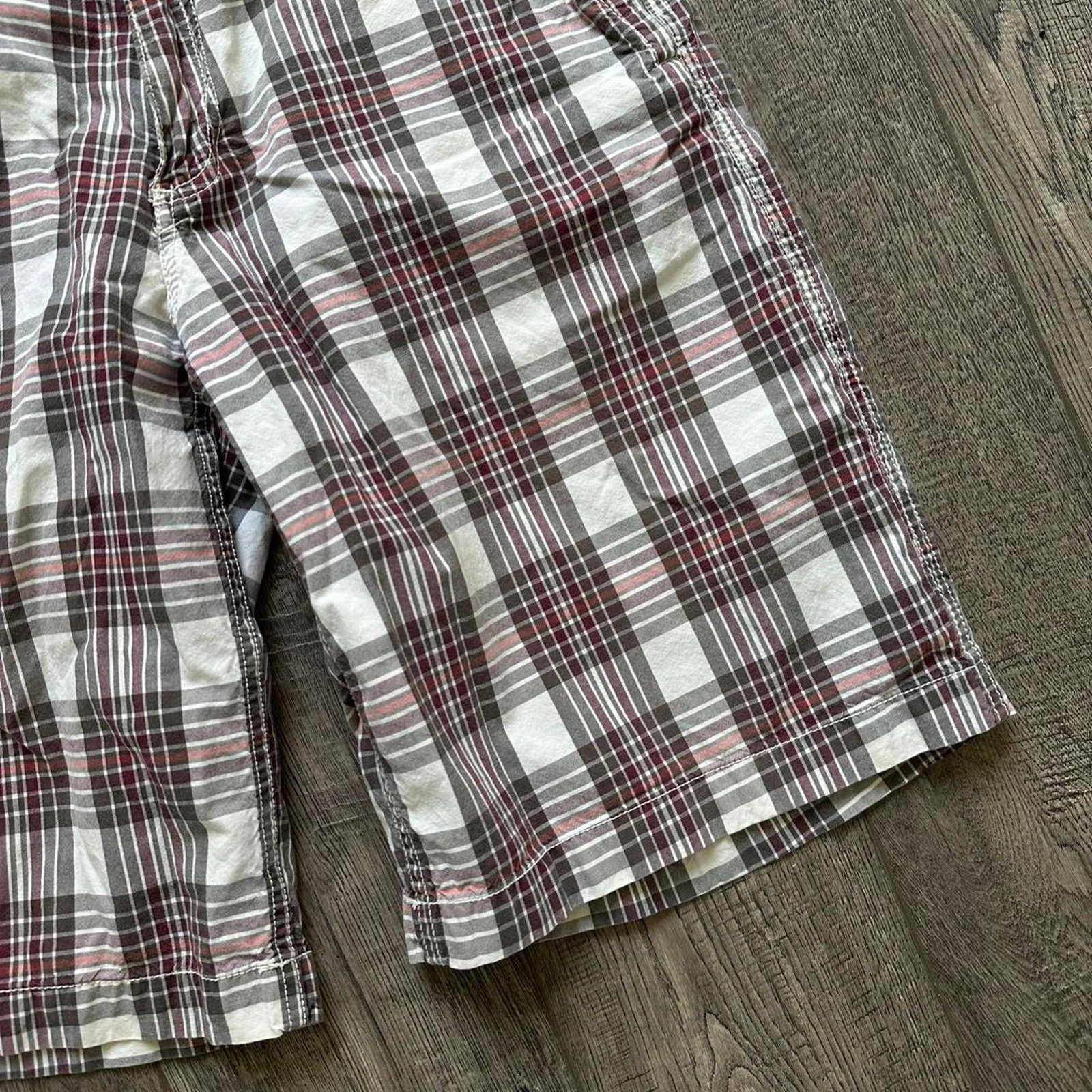 Old Navy Vintage Y2K 00s Old Navy Basic Preppy Plaid Skater Shorts Size US 28 / EU 44 - 5 Thumbnail