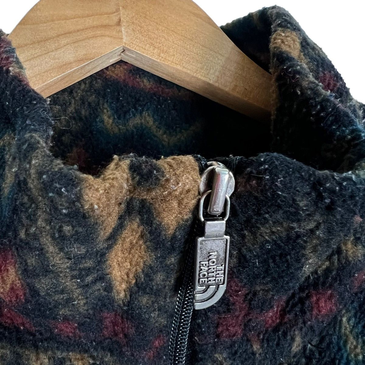 The North Face 🔥90’s Vintage The North Face Navajo Aztec Design Fleece Size US L / EU 52-54 / 3 - 9 Thumbnail