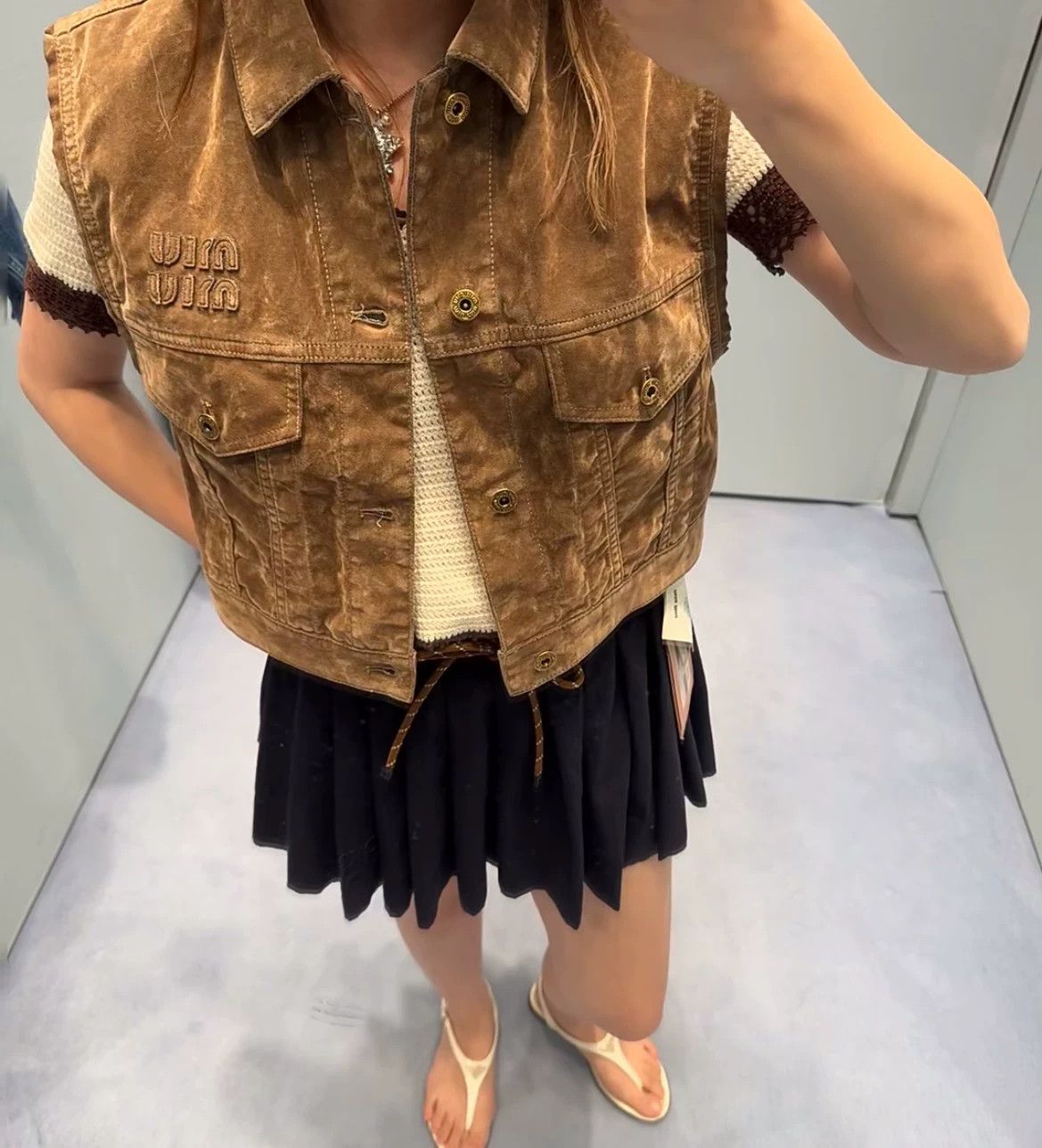 Miu Miu MIU MIU 25 Velvet Vest New 1 Tag Size S / US 4 / IT 40 - 6 Thumbnail