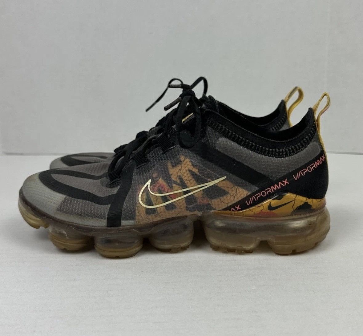 Nike Nike Air VaporMax SE Floral Black Gold Women's CD7094-002 Size US 7.5 / IT 37.5 - 3 Thumbnail