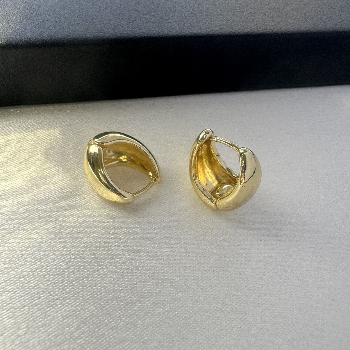 Designer Teardrop Shape Small Gold Hoop Earrings for Women Size ONE SIZE - 2 Thumbnail