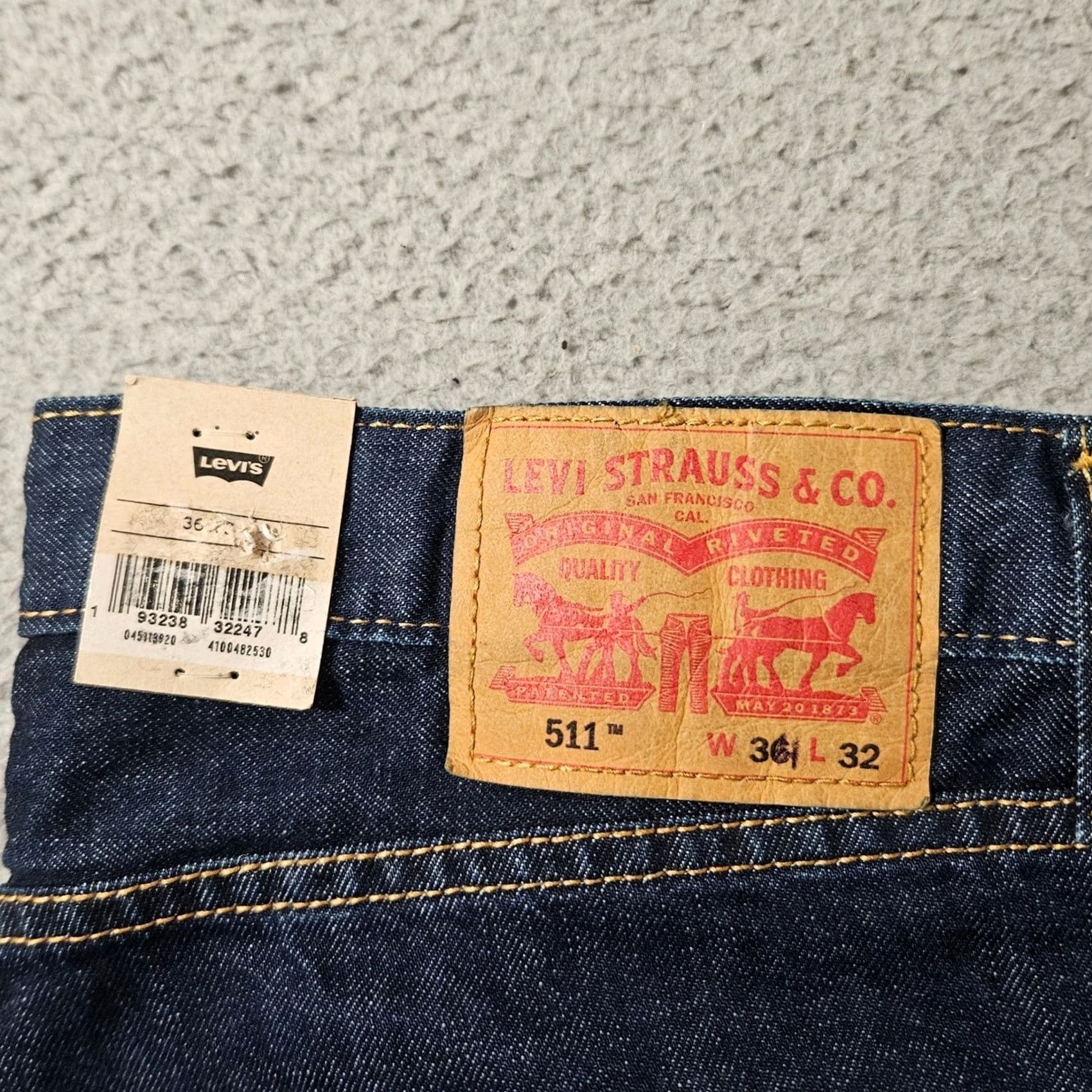 Levi's Levi's 511 Jeans 36x32 Men's Slim Fit Straight Dark Blue Stretch Denim NWOT Size US 36 / EU 52 - 3 Thumbnail