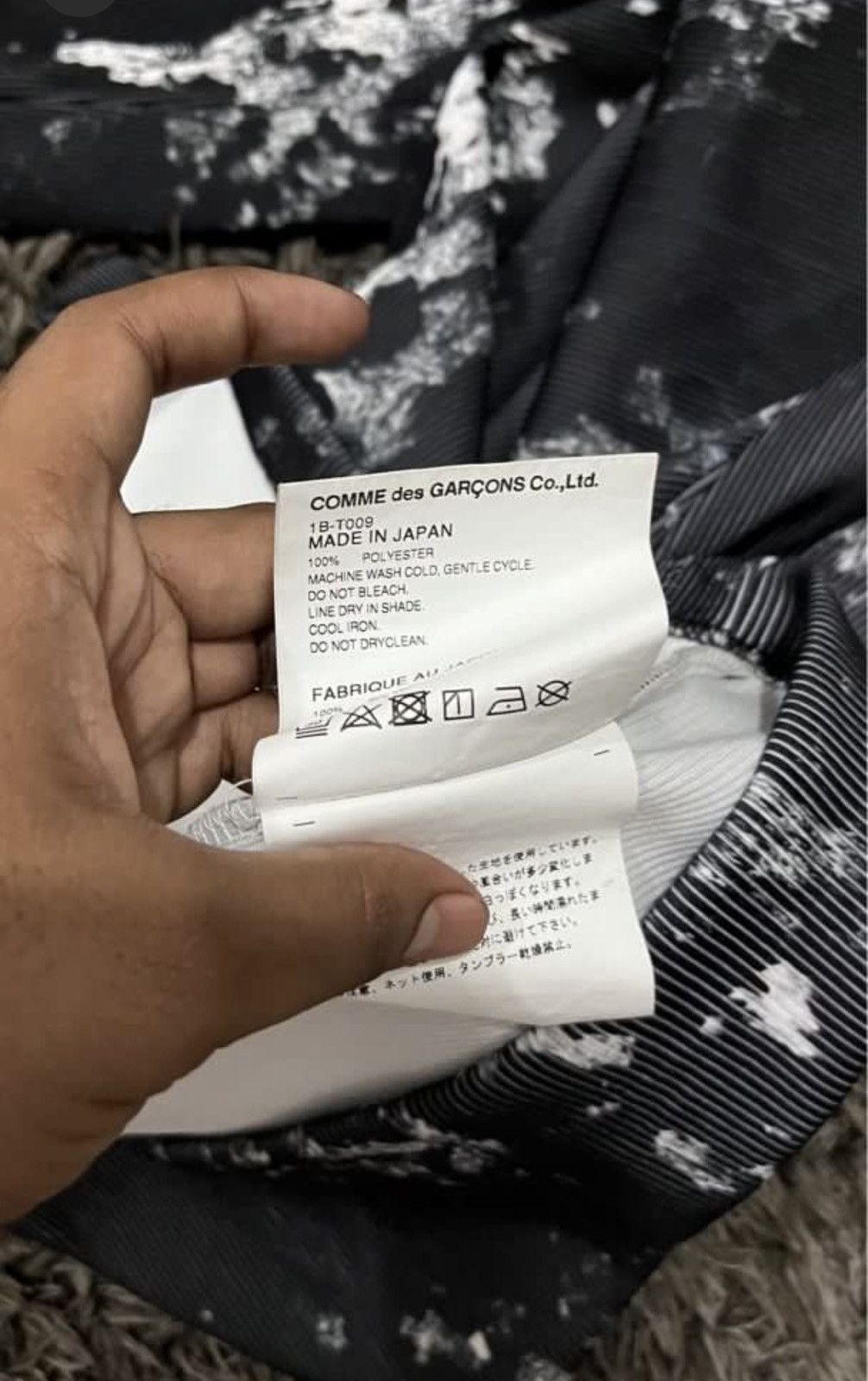 Comme des Garcons COMME DES GARCONS (CDG) BLACK WHITE SPLATTERED POLYESTER Size US XL / EU 56 / 4 - 4 Thumbnail