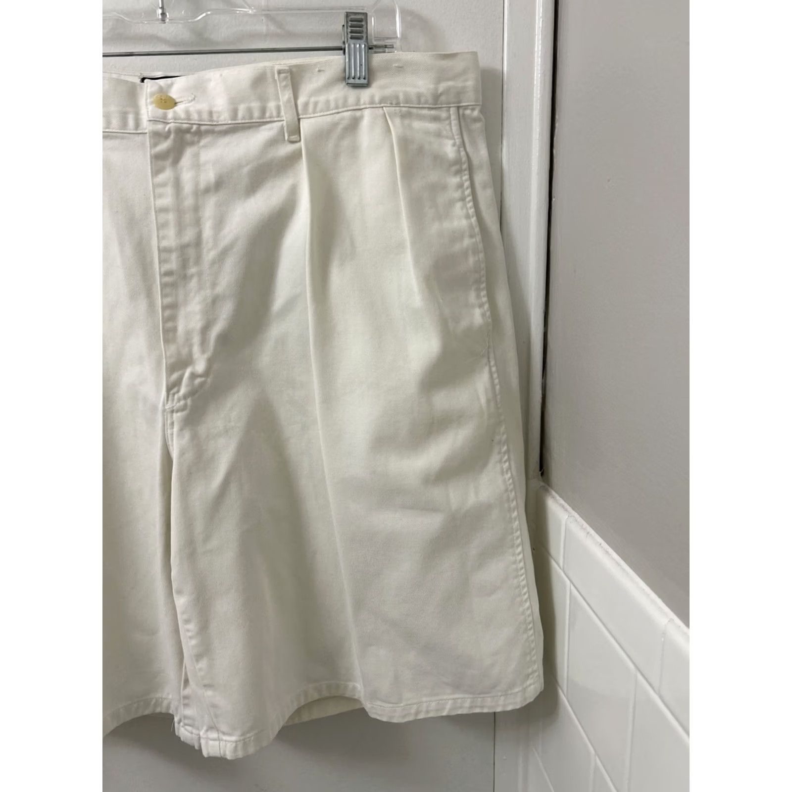 Polo Ralph Lauren VINTAGE Polo Ralph Lauren Shorts White Chino Pleated 9” Made In USA Mens 39 Size US L / EU 52-54 / 3 - 3 Thumbnail