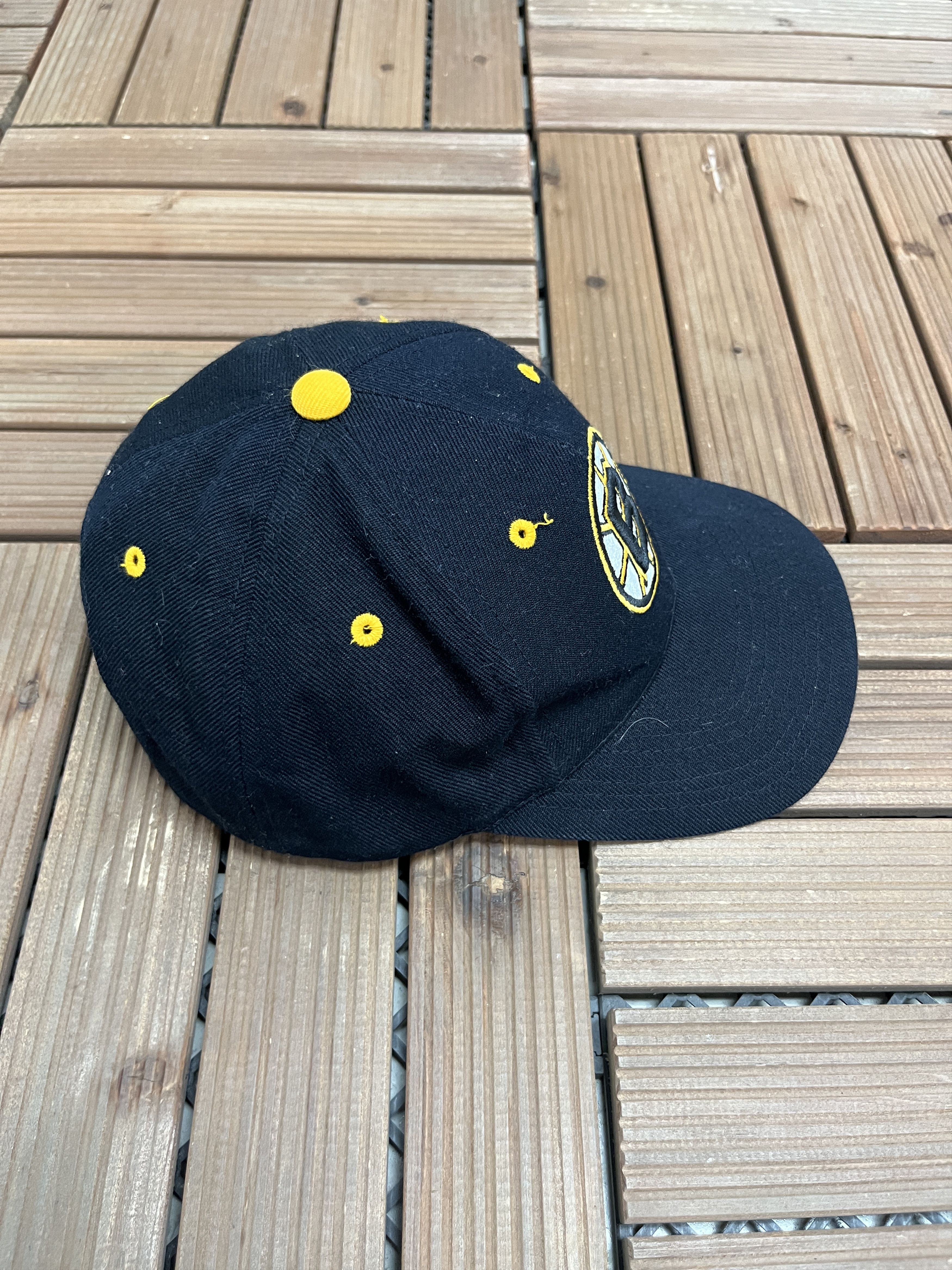 Puma × Vintage Boston Bruins Vintage Black Snap Back Hat Size ONE SIZE - 4 Thumbnail