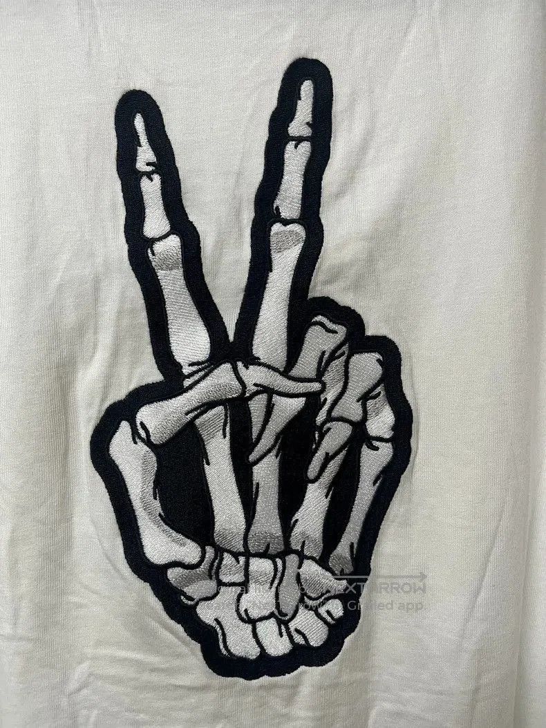 Balenciaga Balenciaga White Smile Logo Short Sleeve. Size US M / EU 48-50 / 2 - 3 Thumbnail