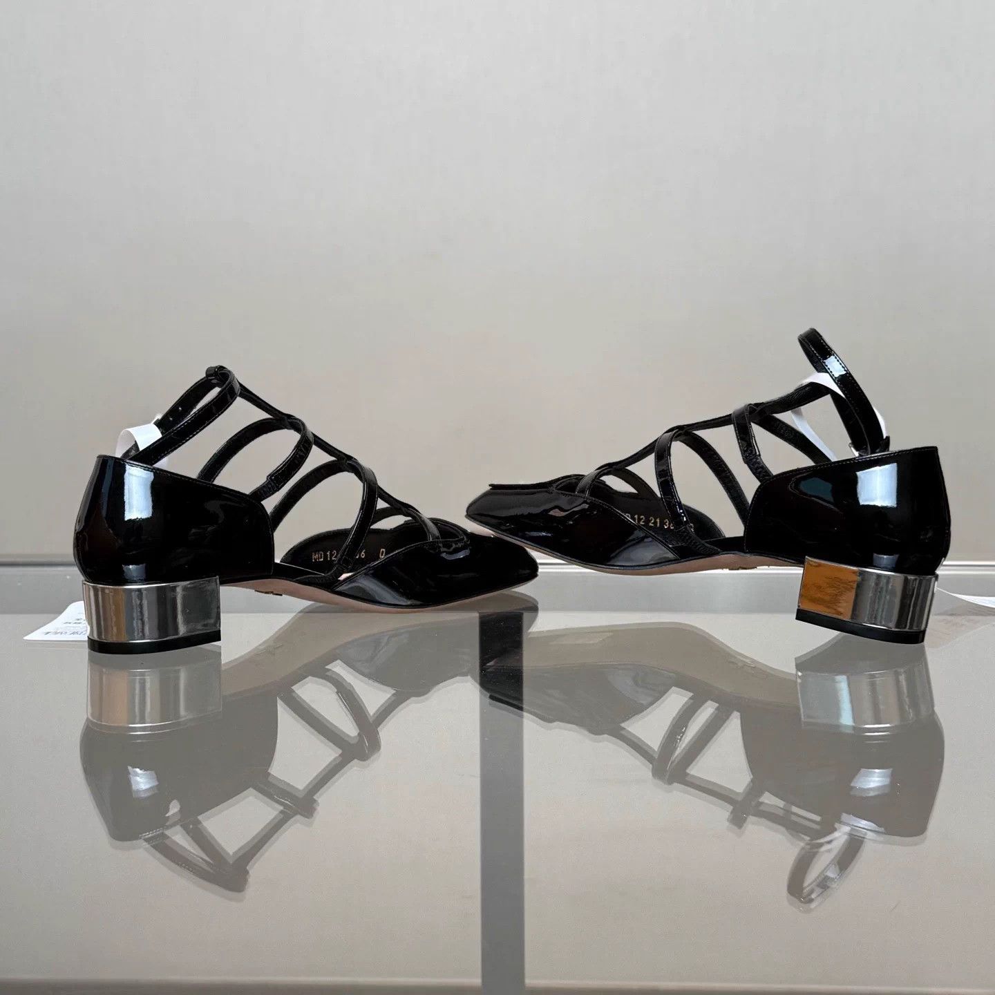 Dior DIOR black patent leather Roman sandals 36 new unused Size US 5 / IT 35 - 6 Thumbnail