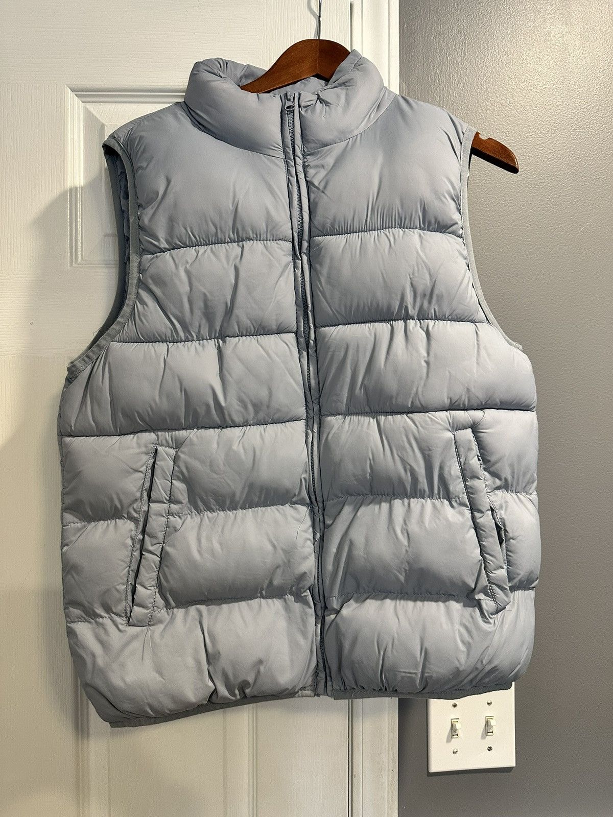 Forever 21 Forever 21 Puffer Vest Size US M / EU 48-50 / 2 - 1 Thumbnail
