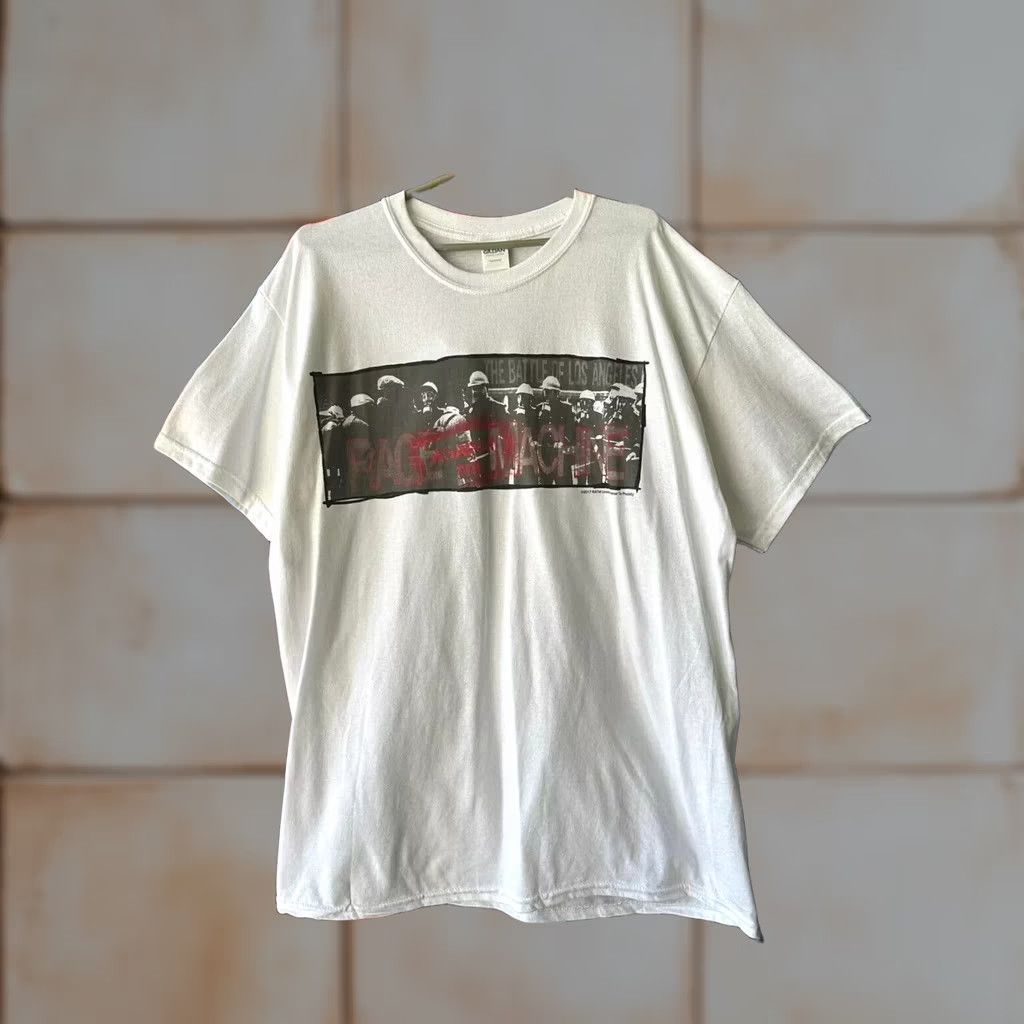 Gildan RAGE AGAINST THE MACHINE BATTLE OF LOS ANGELES WHITE TEE T SHIRT MEN'S SIZE L Shirt Mens L White T-Shirt Size US L / EU 52-54 / 3 - 1 Thumbnail
