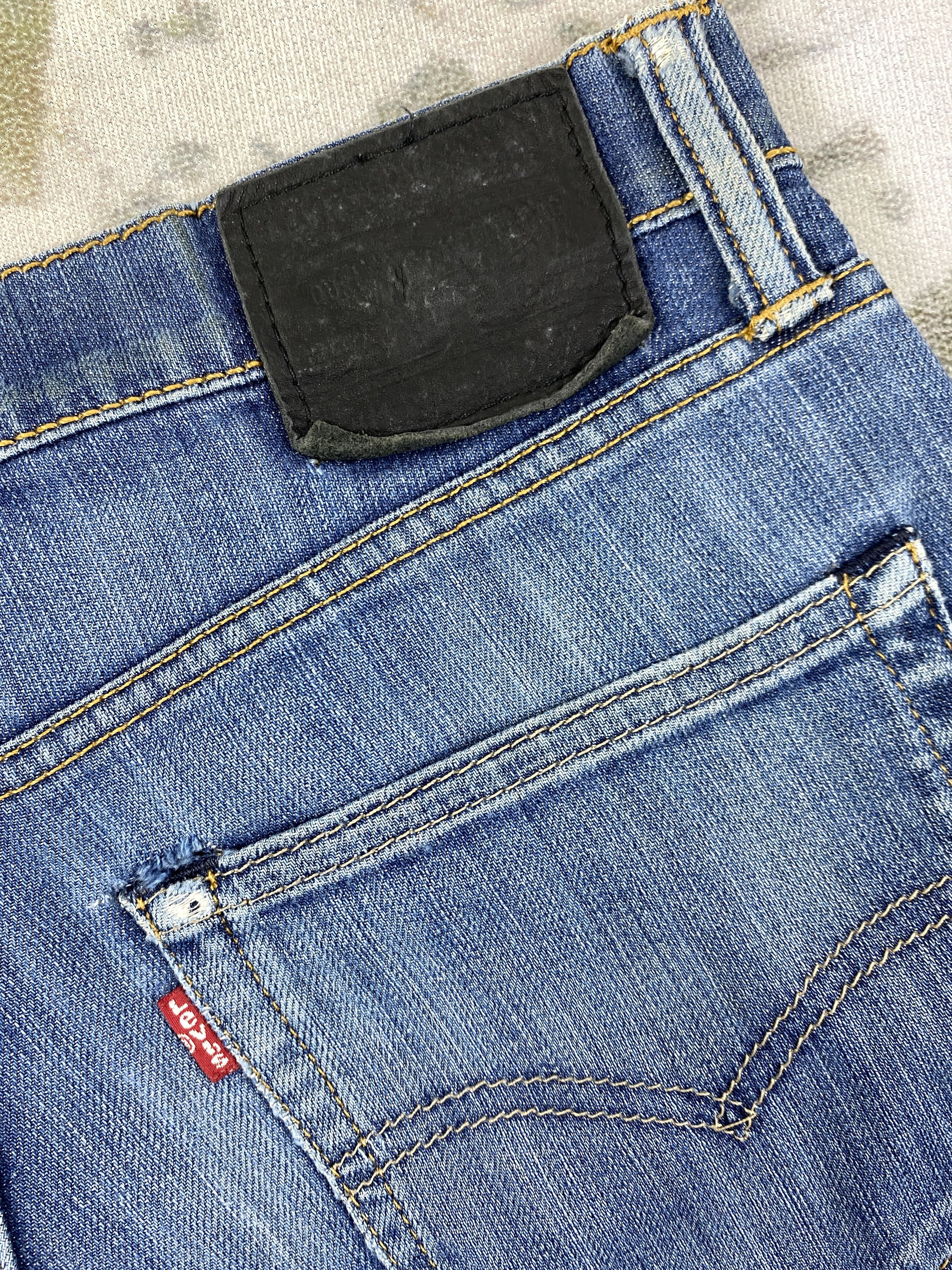 Levi's Vintage Levi's 511 Distressed Denim 31x31 JN064 Size US 31 - 13 Thumbnail
