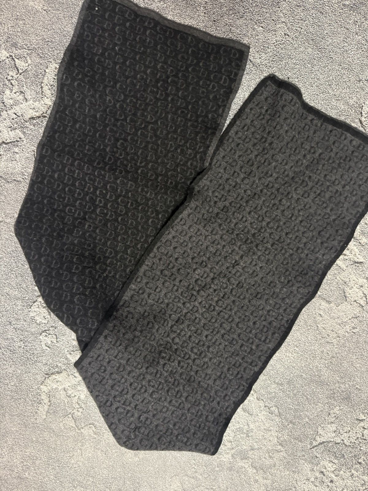 Dior Authentic Christian Dior Wool Monogram Scarf Size ONE SIZE - 12 Thumbnail