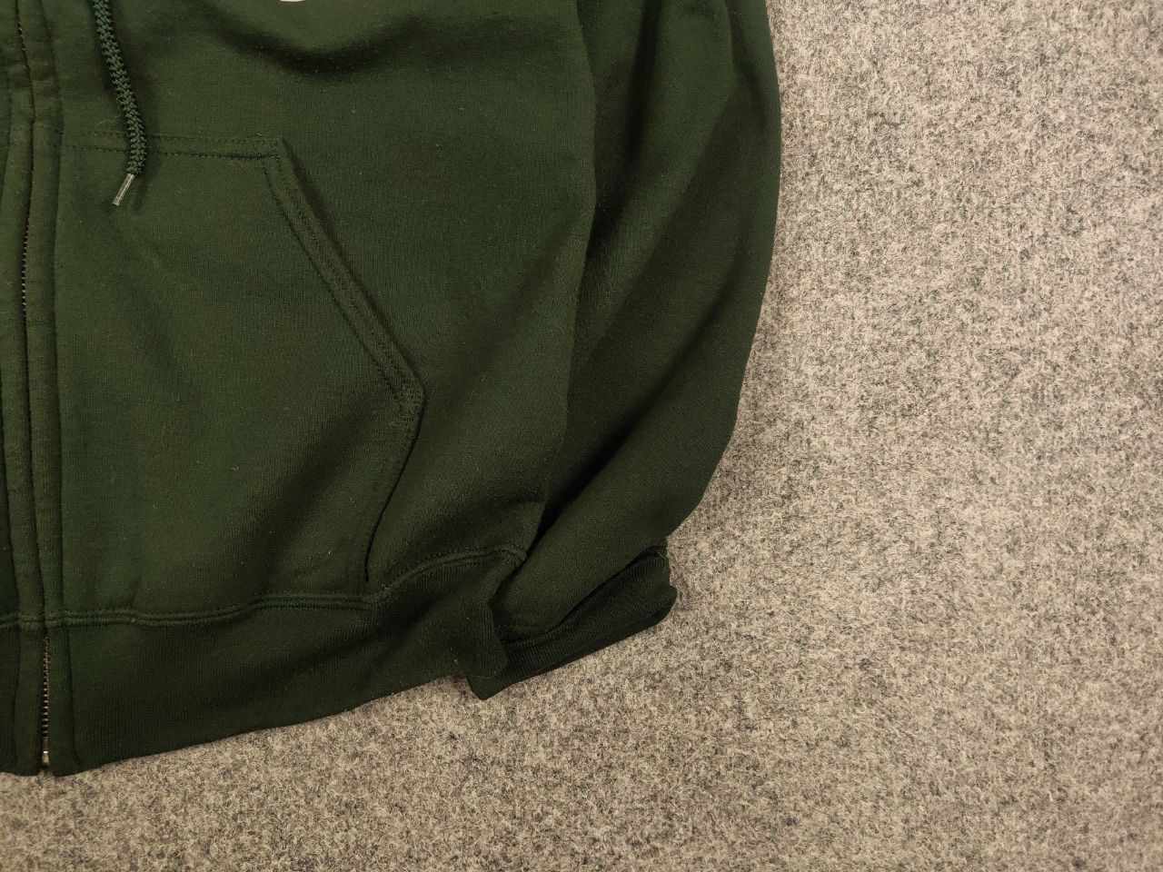 Anime Vintage Attack On Titan Anime Movie Game Zip Logo Hoodie Size US M / EU 48-50 / 2 - 6 Thumbnail