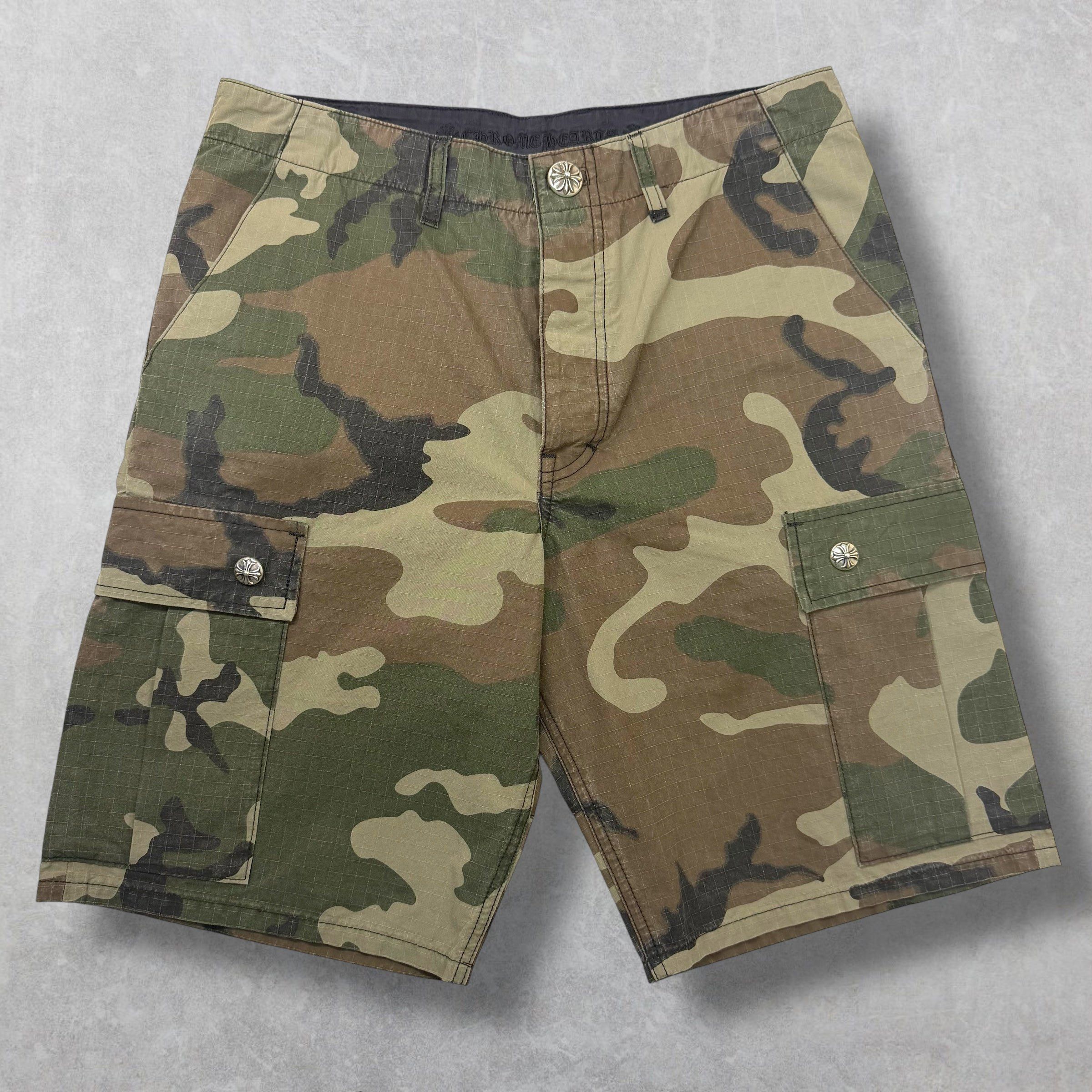 Chrome Hearts Chrome Hearts Cross Patch Camo Cargo Shorts 32 Size US 32 / EU 48 - 1 Thumbnail