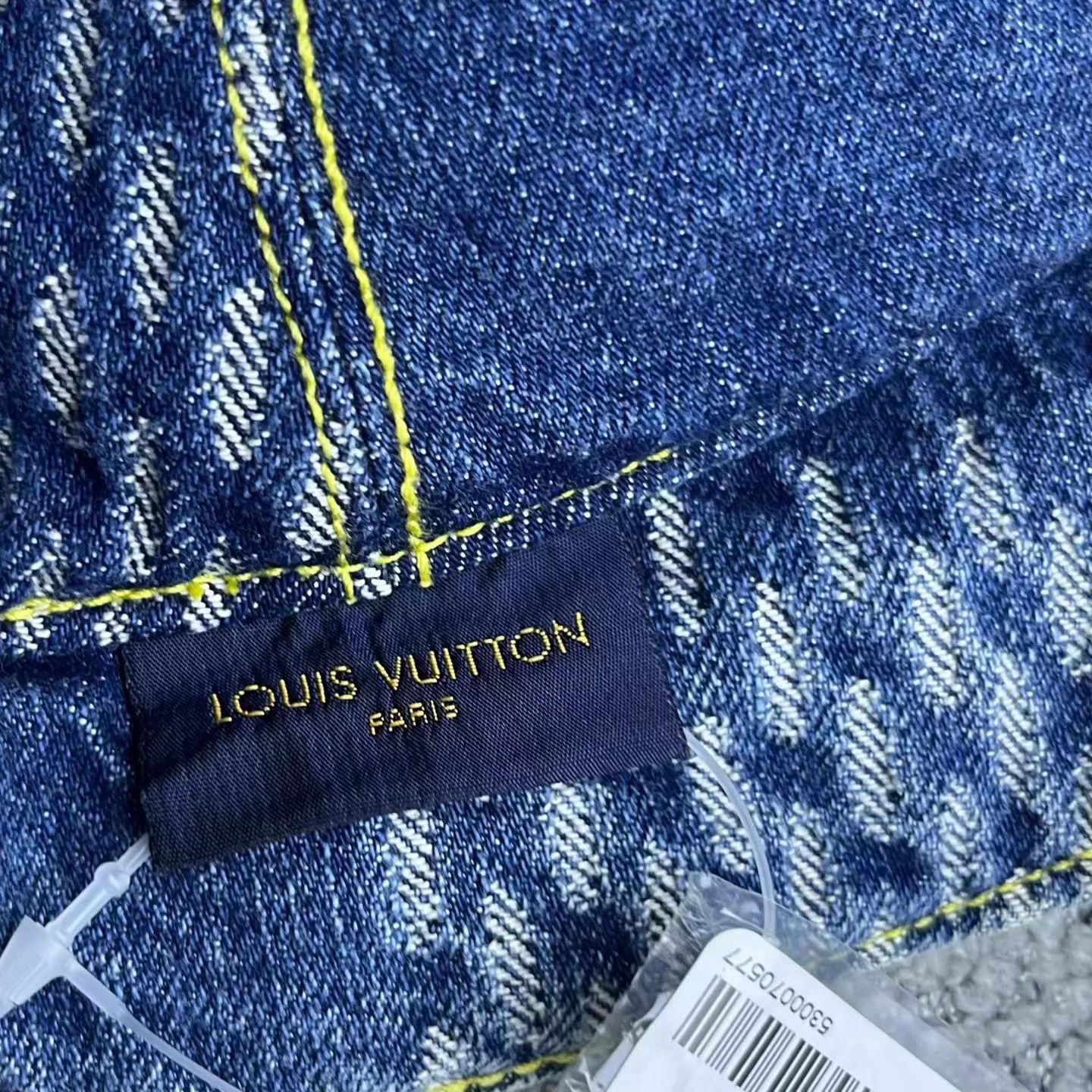 Louis Vuitton Louis Vuitton Denim Logo Sunshade Fisherman Hat Size ONE SIZE - 2 Thumbnail