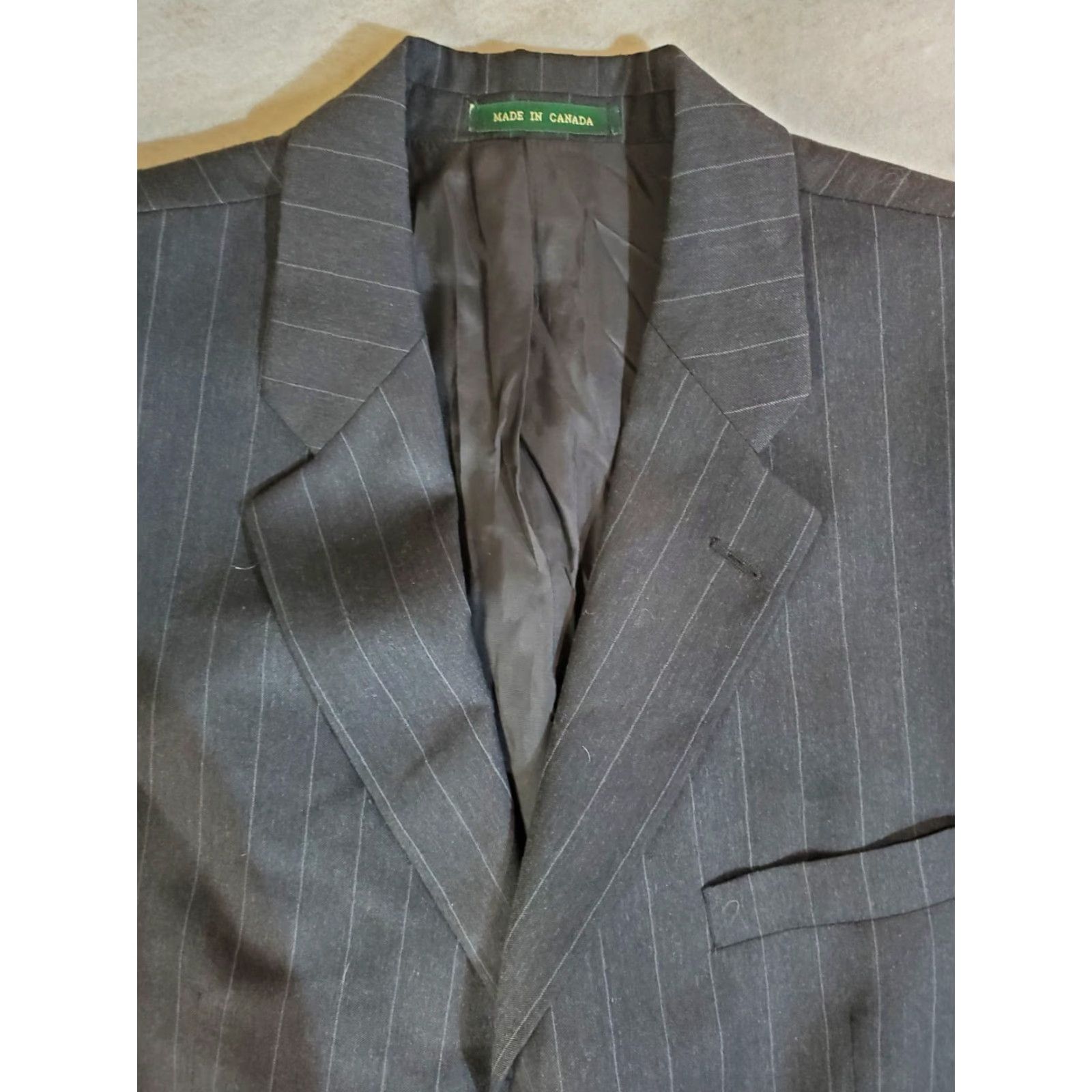 Vintage RALPH LAUREN Signature 100% Wool Suit Jacket Sport Coat Gray Striped 44R Blazer Notch Lapel Two-Button Single-Breasted Mens 44R Dress Coat Size 44R - 3 Thumbnail