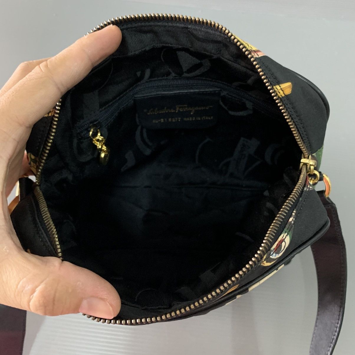 Salvatore Ferragamo Salvatore Ferragamo Flora Shoulder Bag Size ONE SIZE - 11 Thumbnail