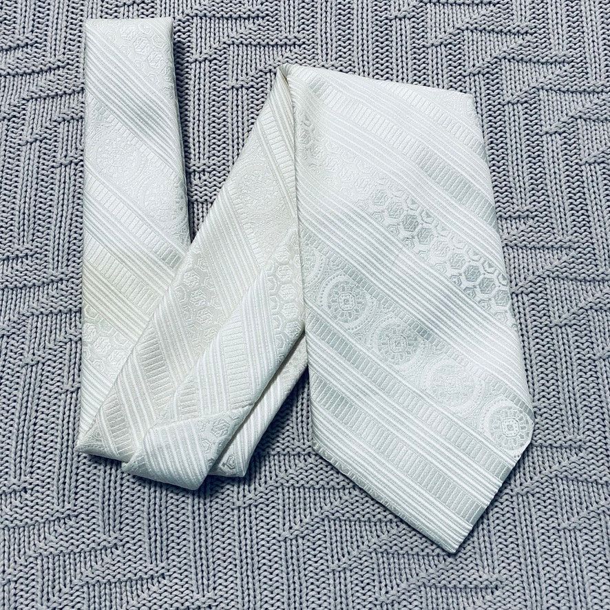 Vintage Vintage Gimbels white paisley tie Size ONE SIZE - 1 Thumbnail
