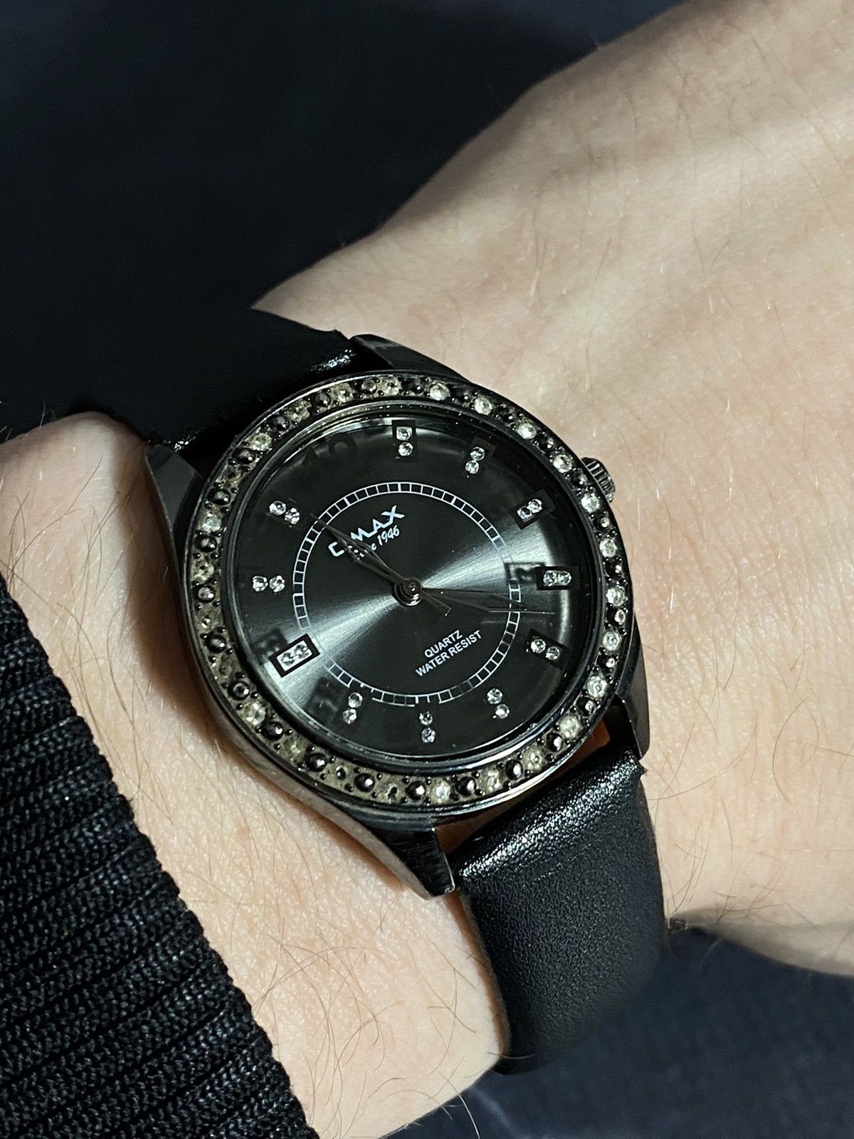 Japanese Brand × Vintage Omax Crystal Bezel Watch Black Strap Japanese Brand Size ONE SIZE - 2 Thumbnail