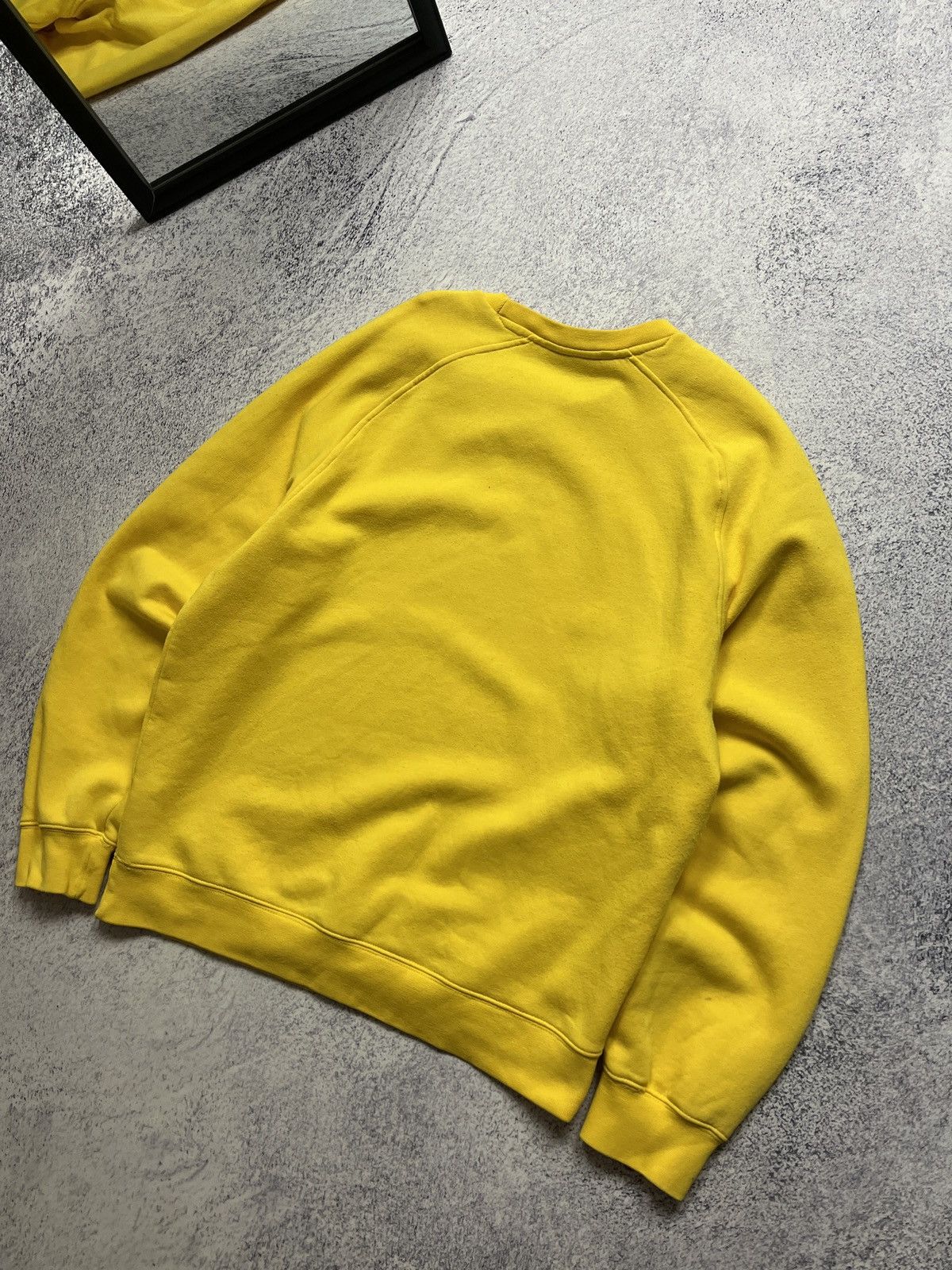Nike Vintage 2000’s Nike Sportswear Swoosh Logo Yellow Crewneck Size US M / EU 48-50 / 2 - 7 Thumbnail