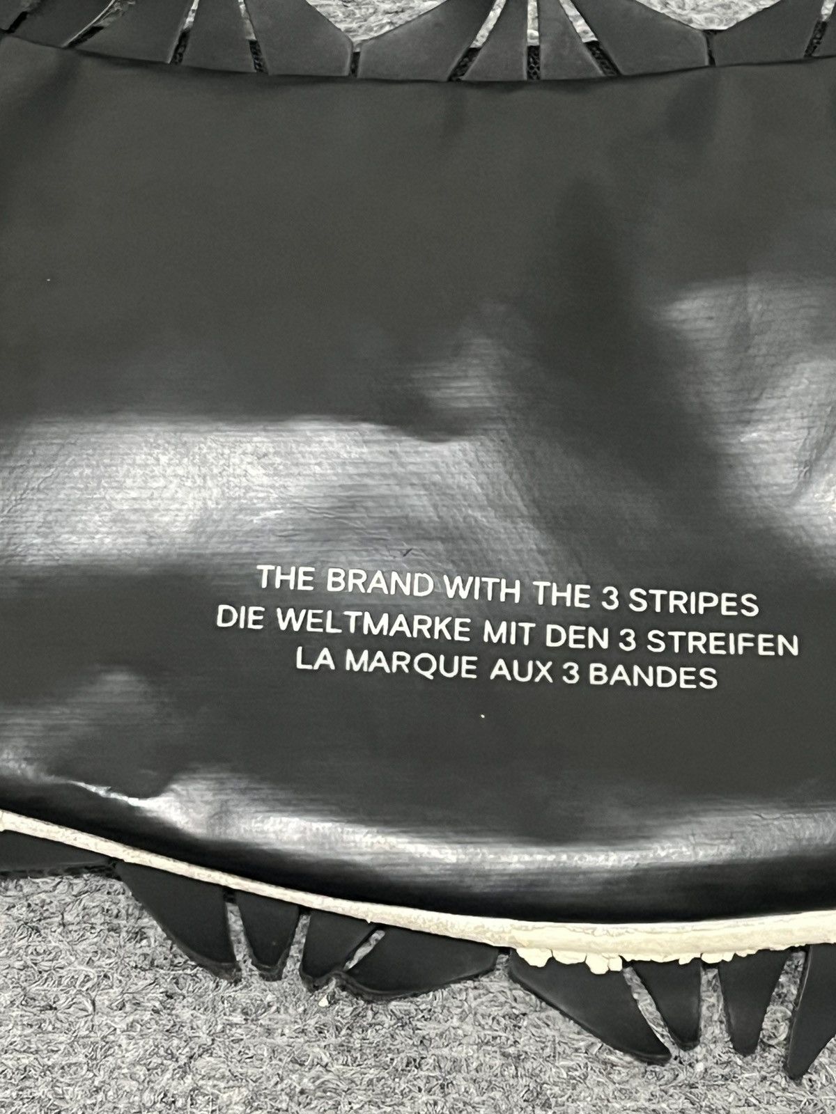mercibeaucoup Adidas x Mercibeaucoup "Shark" Spiky Waist Bag Eri Utsugi Size ONE SIZE - 5 Thumbnail