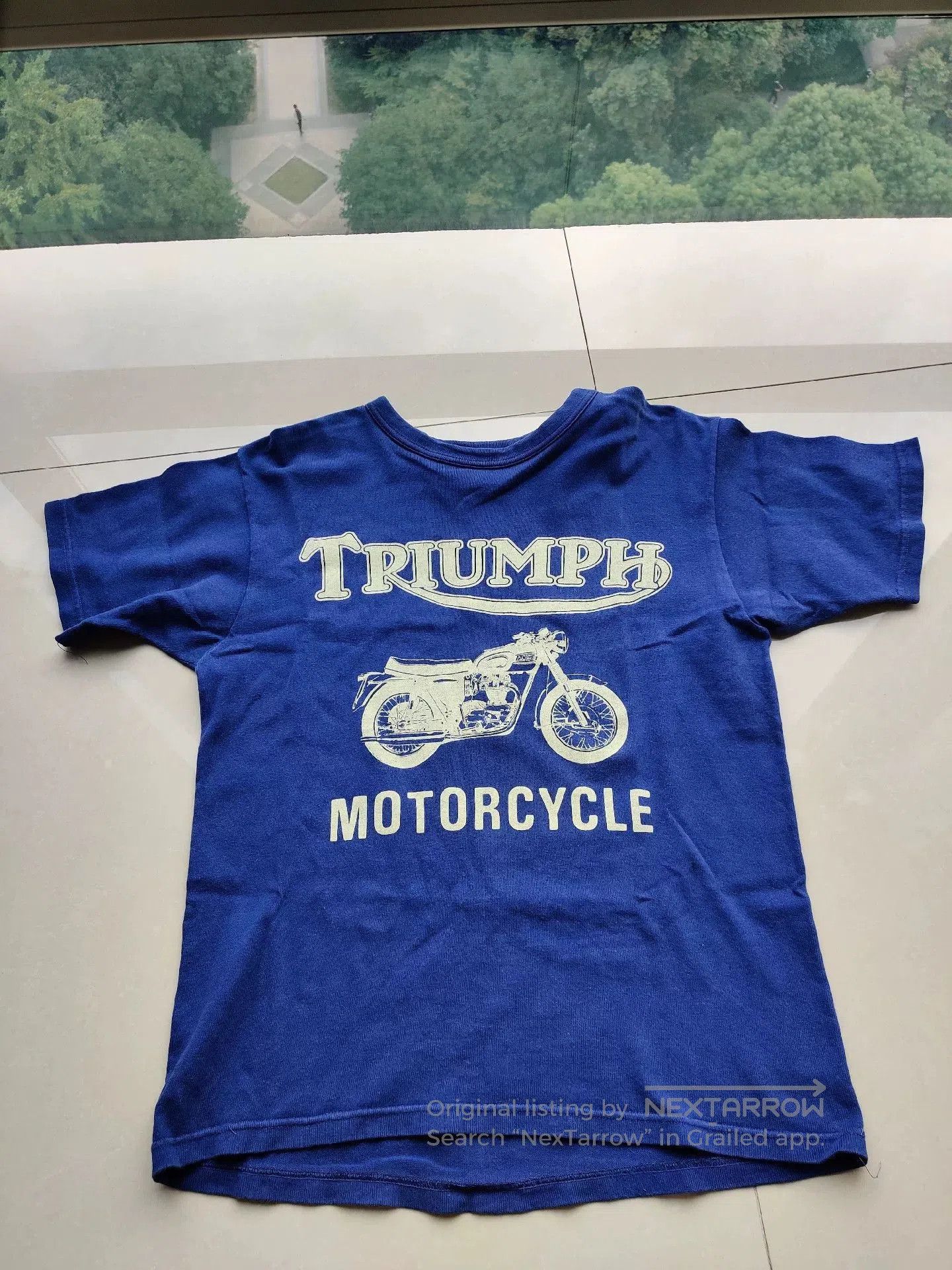triumph motorcycle short sleeve tee.