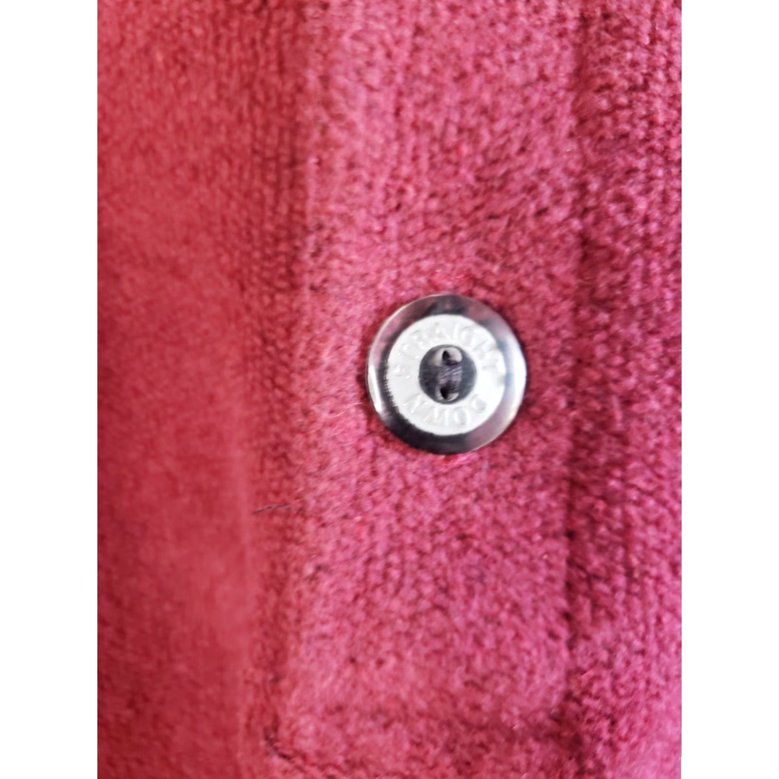 Vintage VINTAGE Straight Down Sweater Men’s Large Pullover 3-Botton Collared Long Sleeve Red Cotton Polyester Blend with Chest Logo, Pre-owned Size US L / EU 52-54 / 3 - 6 Thumbnail