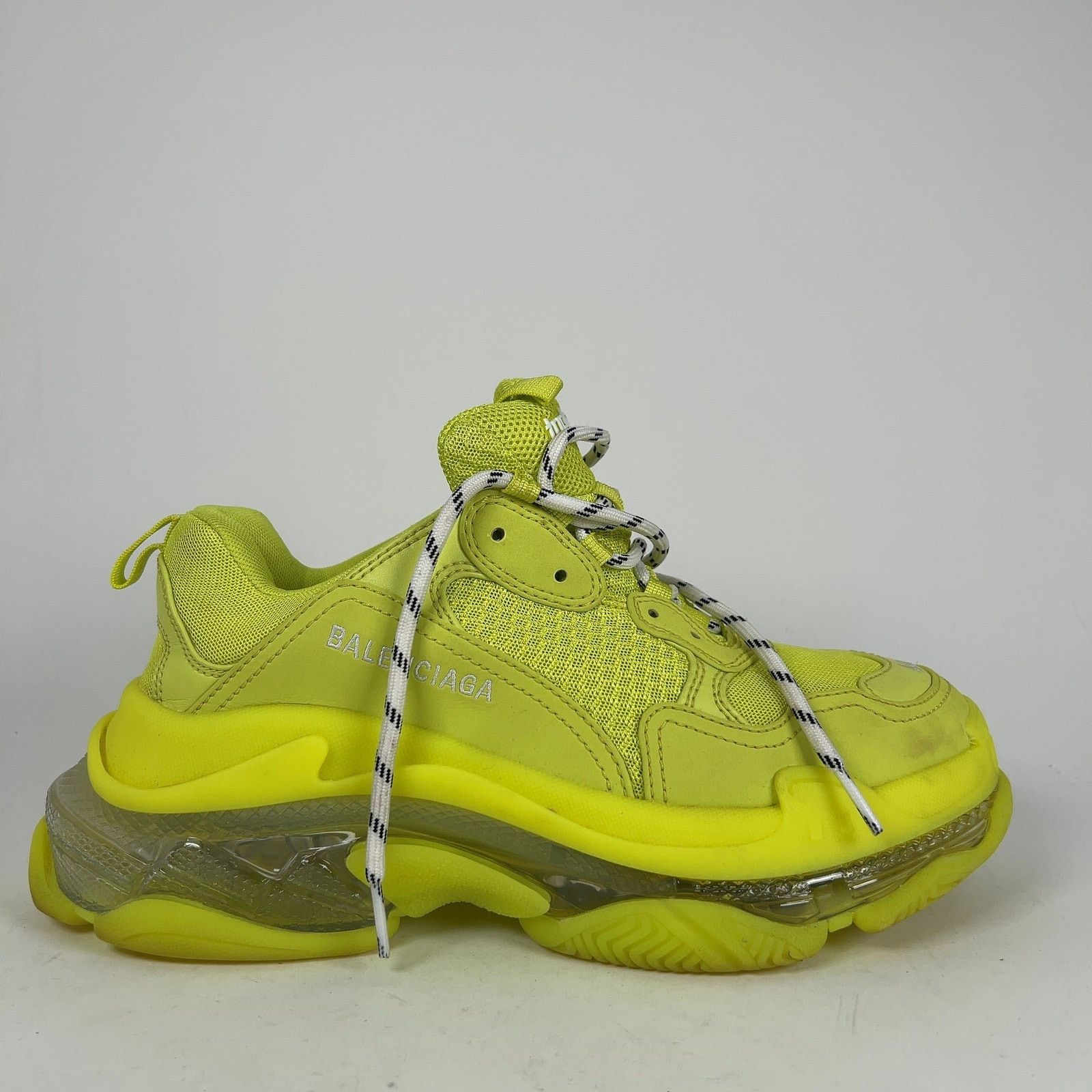 Balenciaga Balenciaga Triple S Lowtop Sneakers Size US 7 / EU 40 - 1 Thumbnail