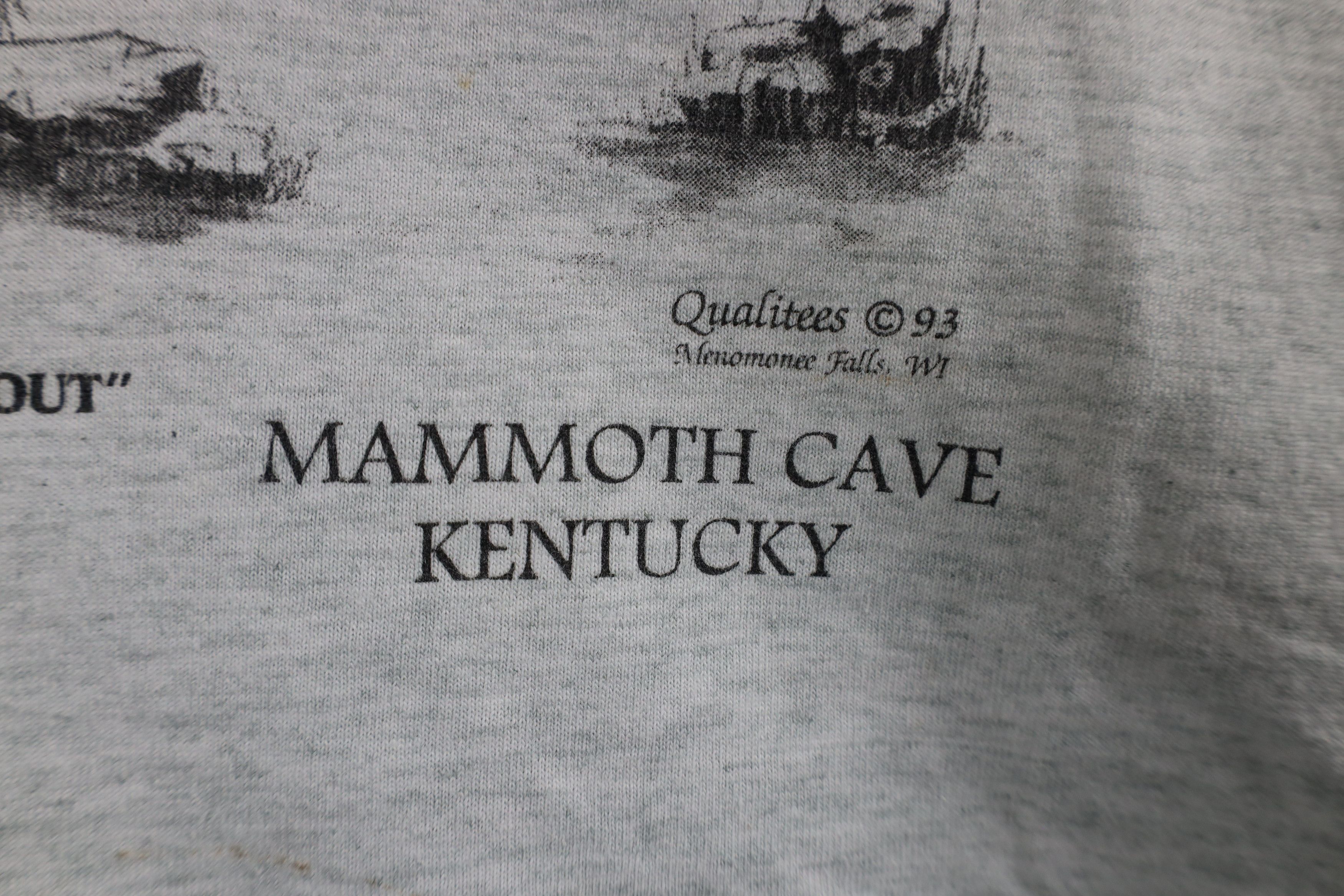 Vintage Vintage 90s Streetwear Mammoth Kentucky T-Shirt Gray USA Size US XXL / EU 58 / 5 - 7 Thumbnail
