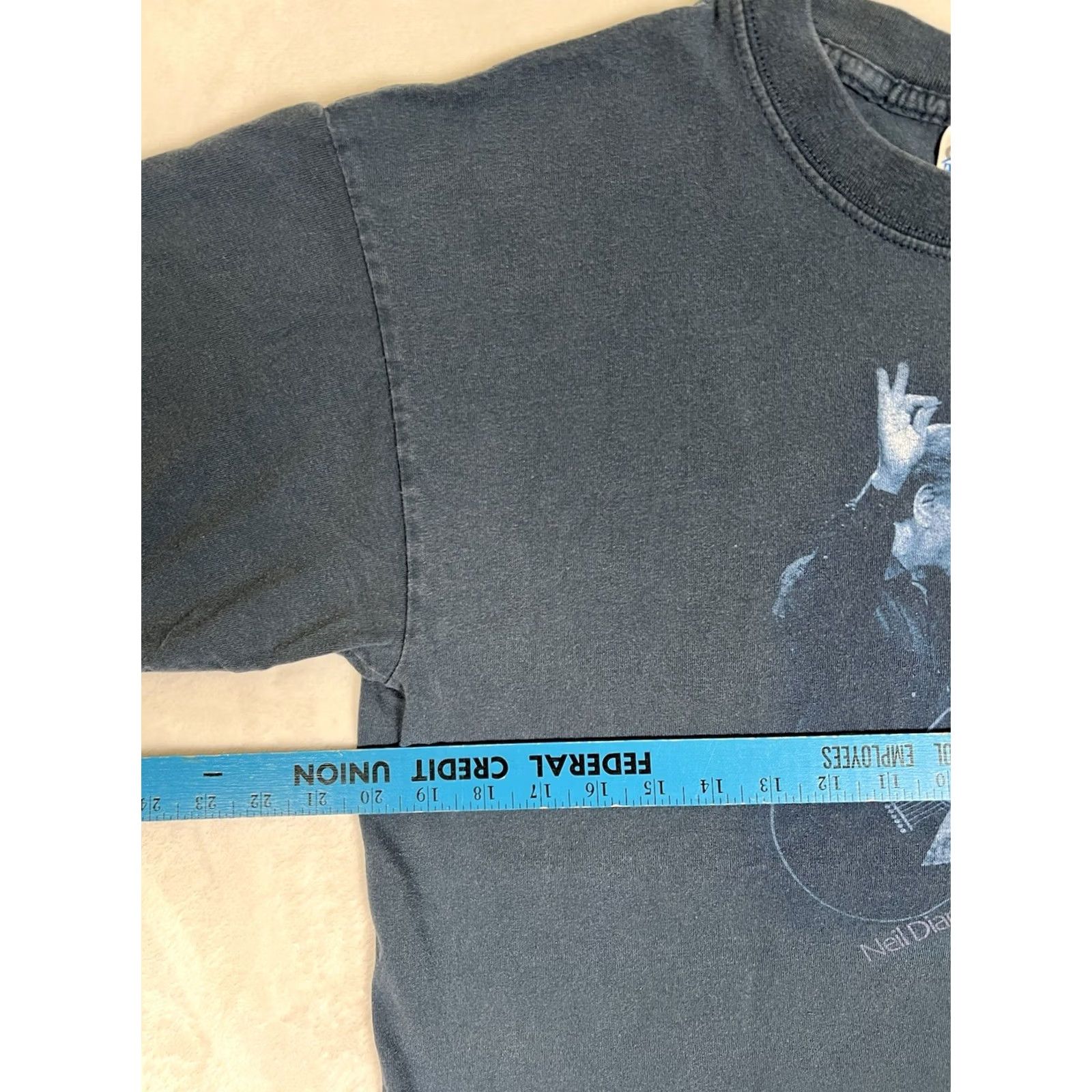 Gildan VINTAGE Neil Diamond Live In Concert T-Shirt L Mens Blue 90s Music Band Y2K Size US L / EU 52-54 / 3 - 3 Thumbnail