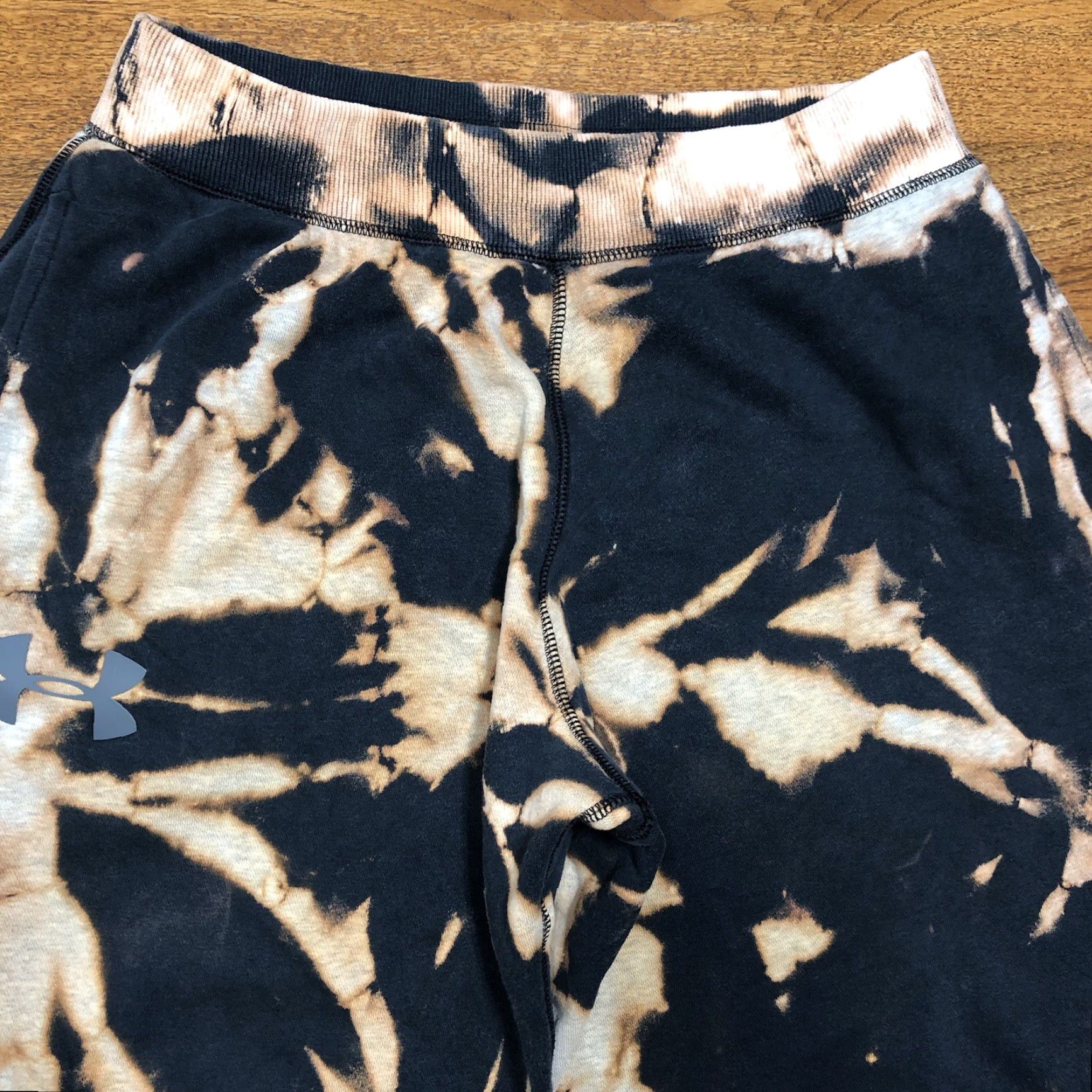 Under Armour Under Armour Sweatpants Black Tie Dye Acid Wash Drawstring Mens L Athletic Pants Size US 33 - 3 Thumbnail