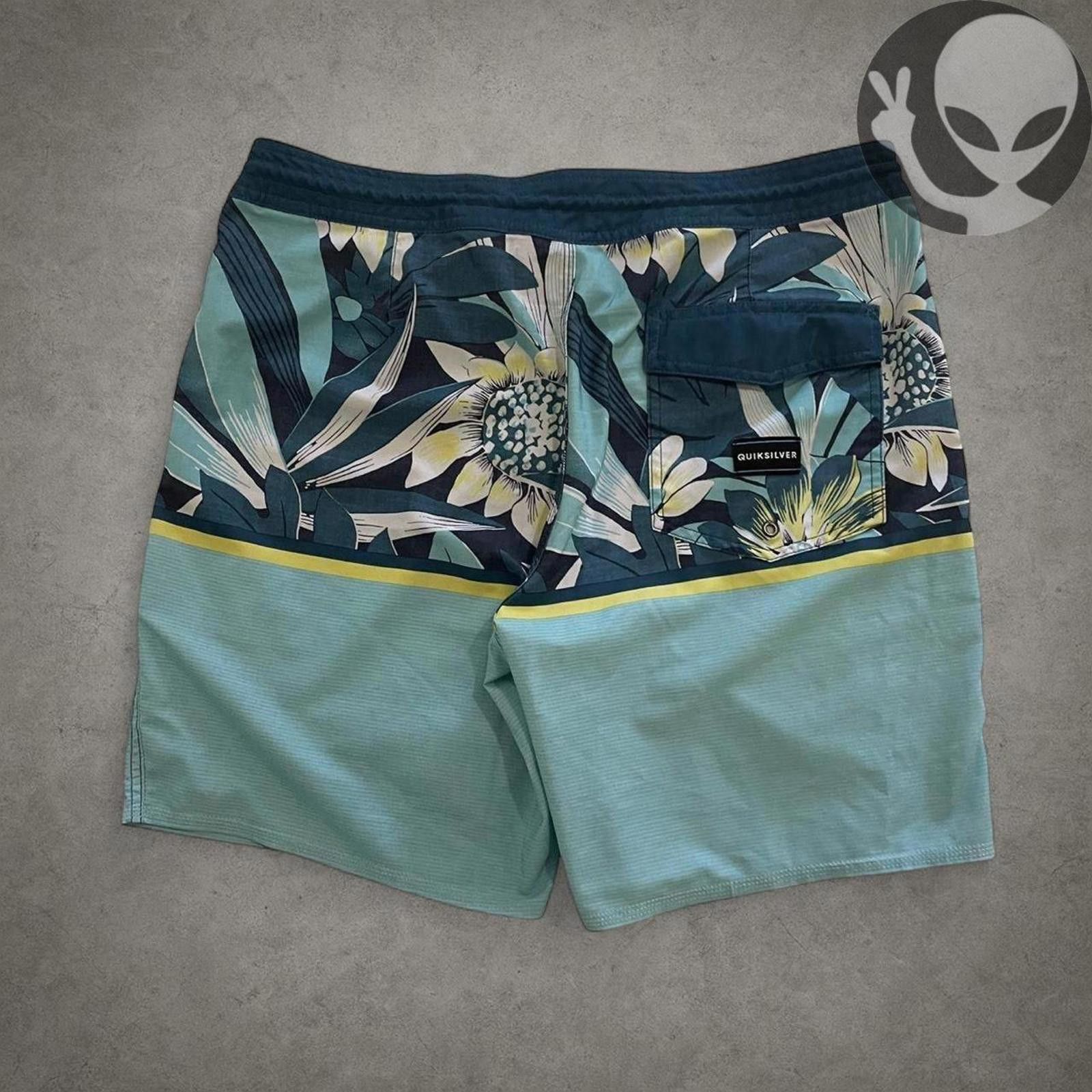 Quiksilver Quiksilver Men's Board Shorts Medium Blue Floral Swim Trunk Size US 32 / EU 48 - 6 Thumbnail