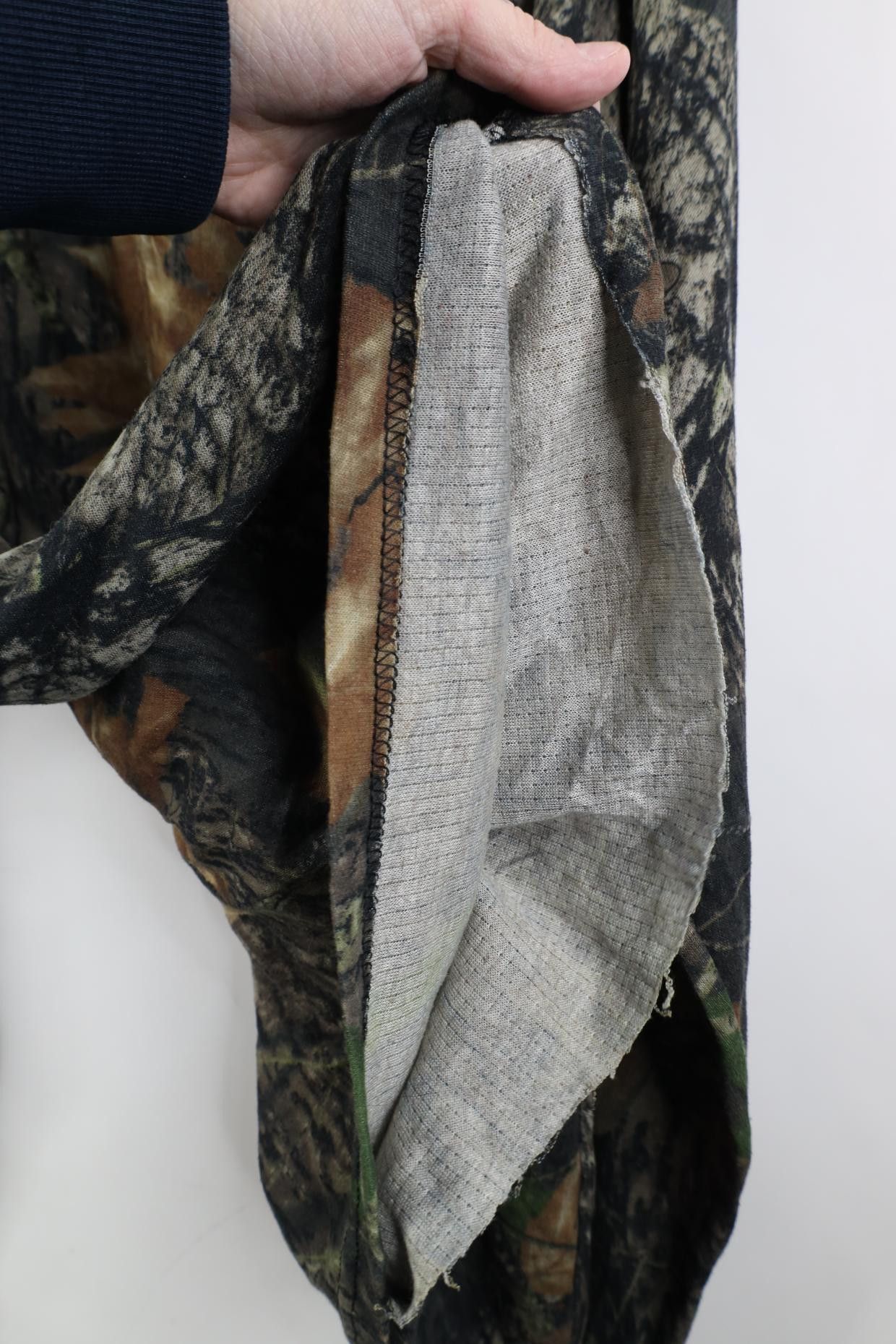 Vintage Vintage 90s Streetwear Mossy Oak Camouflage Thermal T-Shirt Size US XXL / EU 58 / 5 - 8 Thumbnail