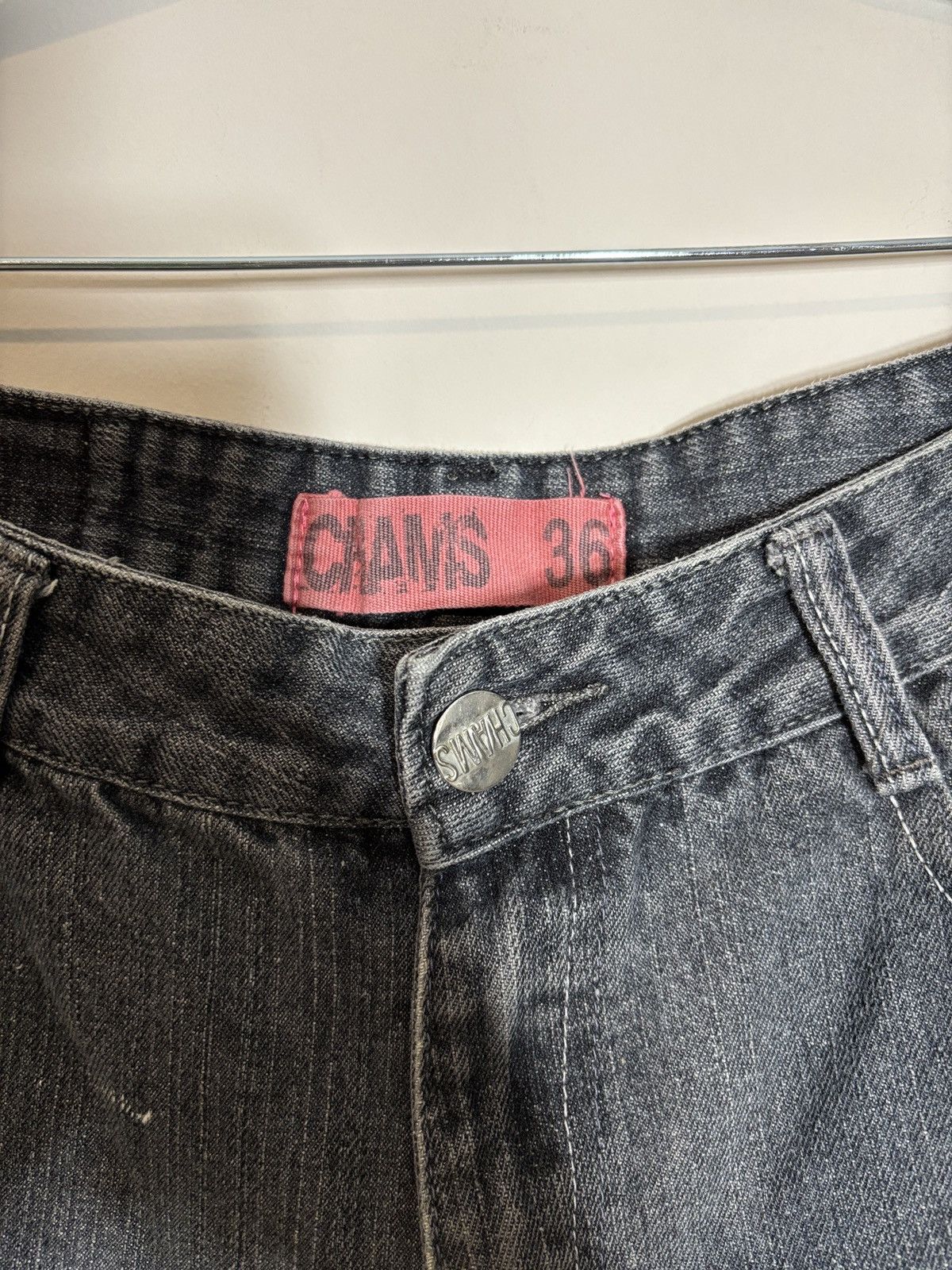 Vintage Vintage Chams Black Denim Shorts Distressed Skater Y2K Size US 33 - 2 Thumbnail