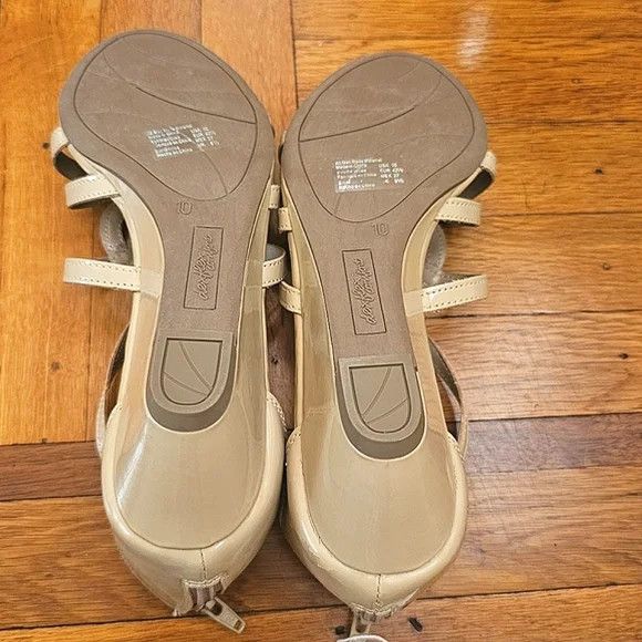 Other NWT Dexflex Comfort Cream Strappy Wedge Heel Sandals Size US 10 / IT 40 - 7 Thumbnail