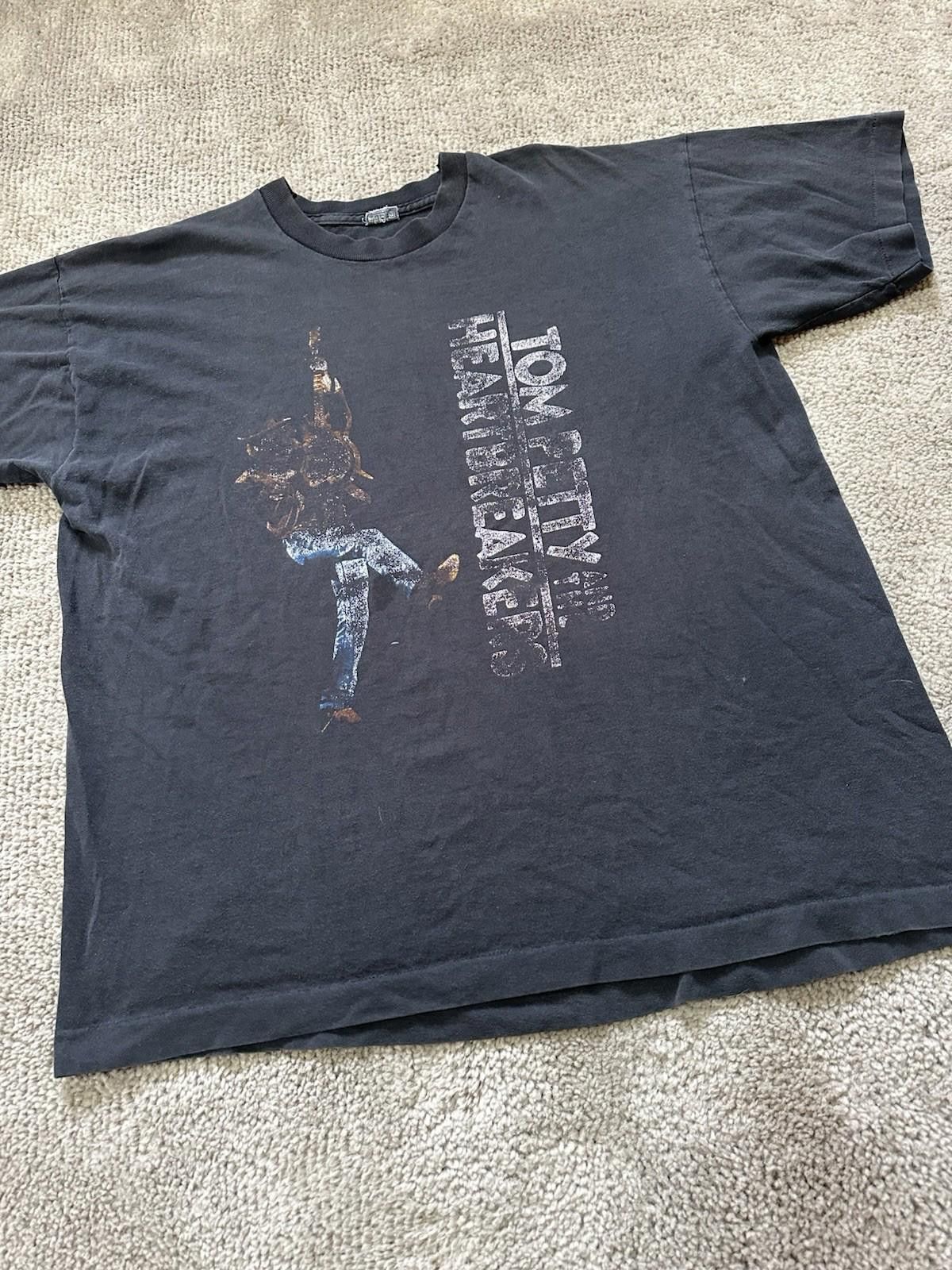 Band Tees Vintage Tom Petty & Heartbreakers 1992 T-Shirt Size US XL / EU 56 / 4 - 2 Thumbnail