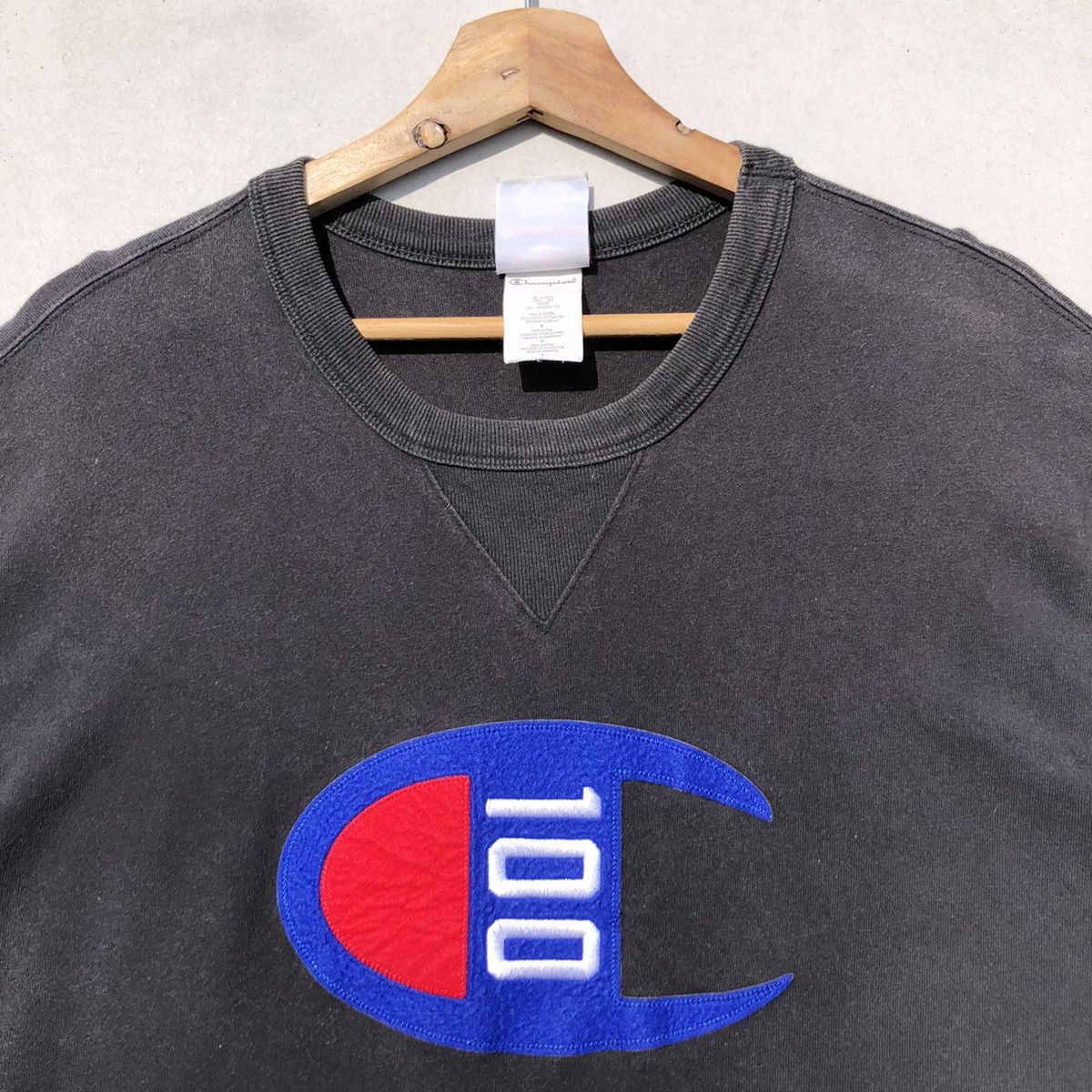Champion × Vintage RARE‼️ Champion Size US L / EU 52-54 / 3 - 3 Thumbnail