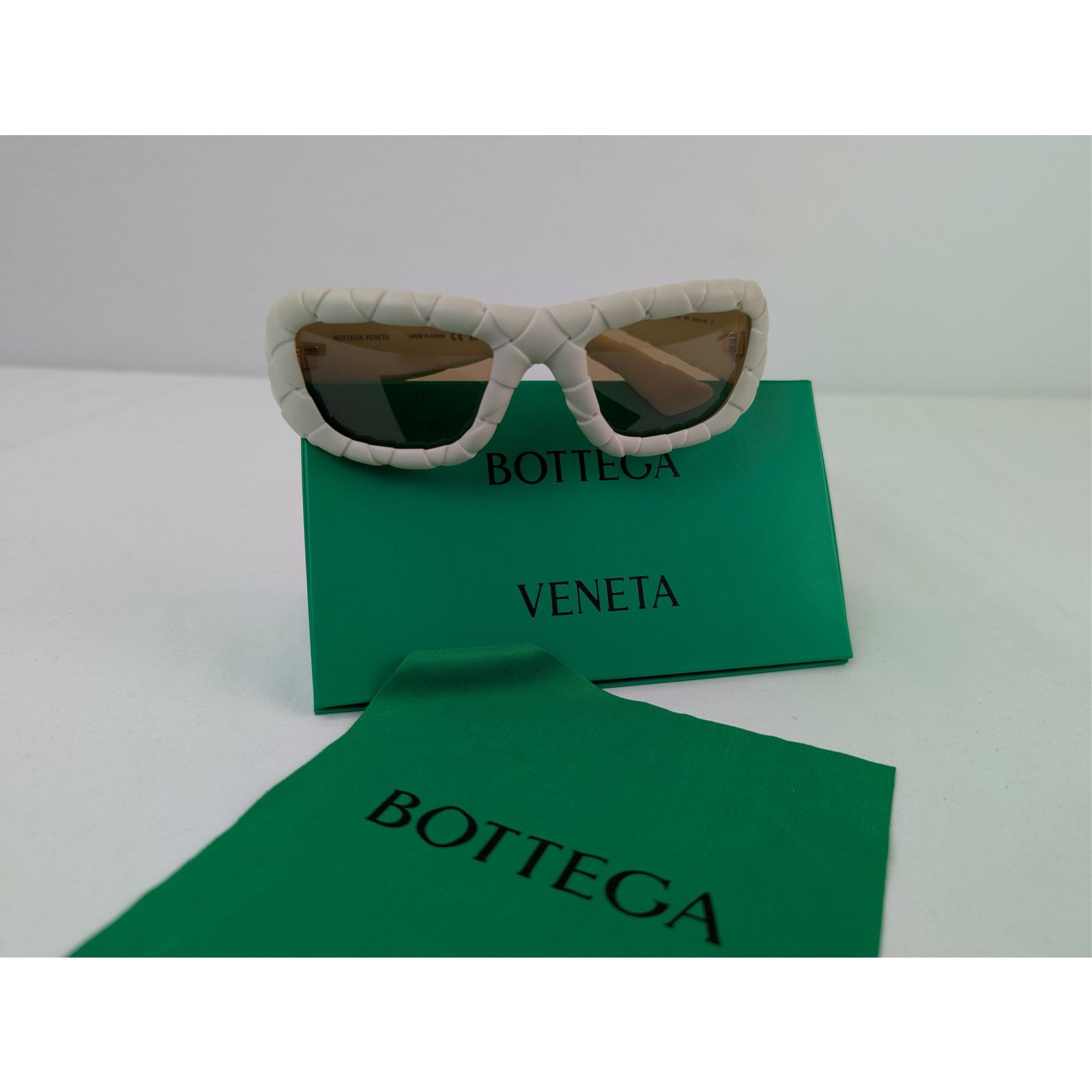 Bottega Veneta o1rshd1 Size: OS / Intrecciato Rectangular Sunglasses Size ONE SIZE - 11 Thumbnail