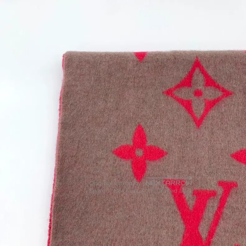 Louis Vuitton Louis Vuitton Pink logo presbyopic printed cashmere fringe Size ONE SIZE - 3 Thumbnail