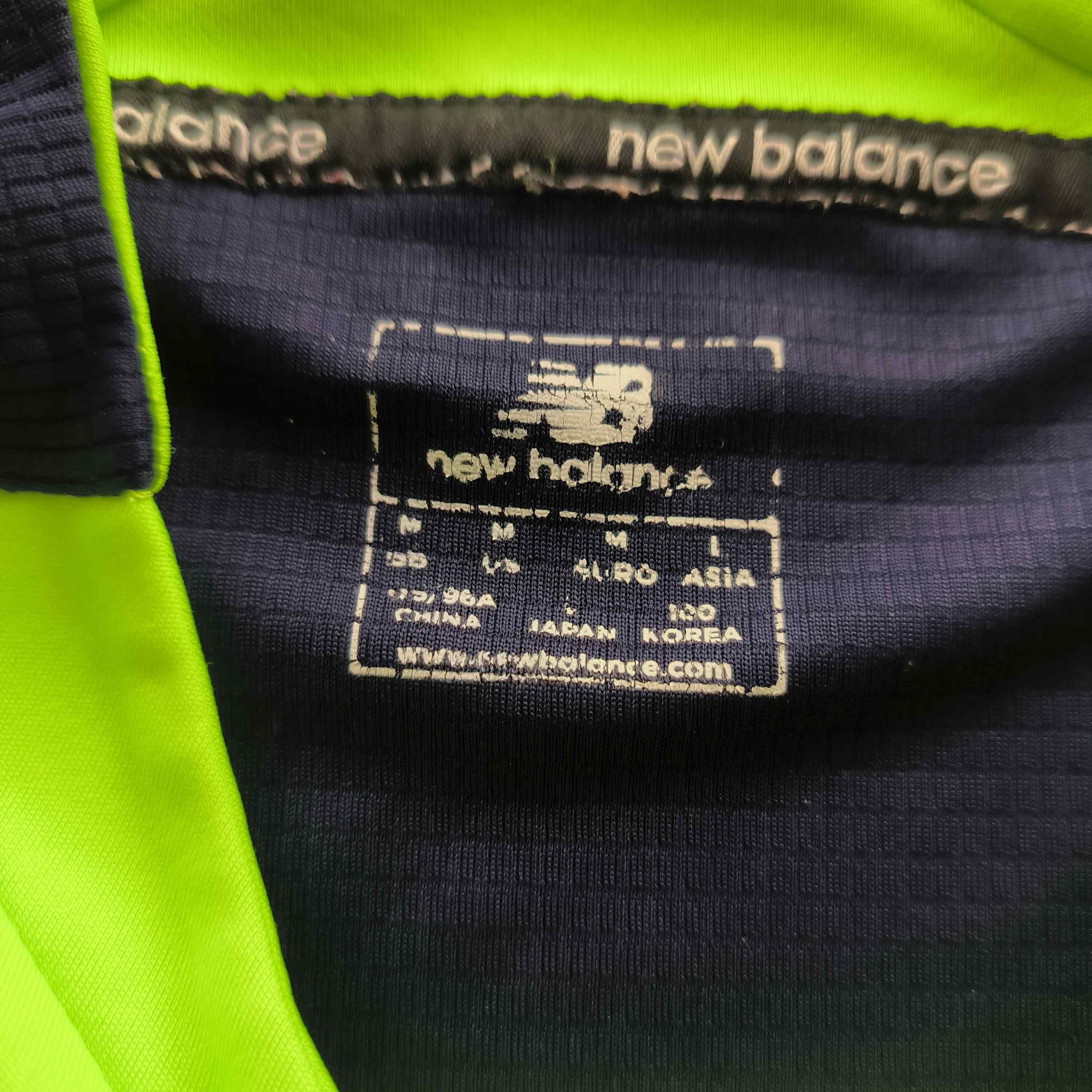 New Balance Shamrock Rovers New Balance training football jersey size M Size US M / EU 48-50 / 2 - 4 Thumbnail