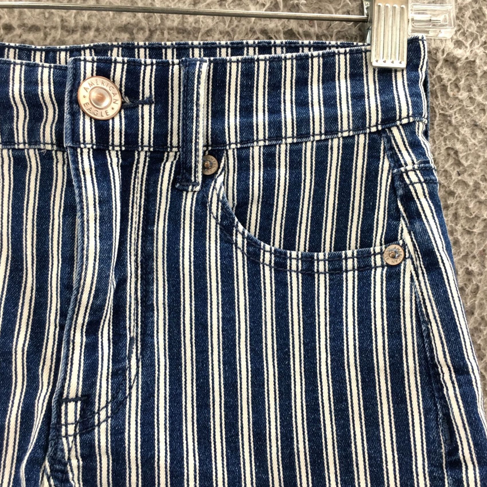 American Eagle Outfitters American Eagle Outfitters Mom Shorts Womens 00 Multicolor Striped Mid Rise Denim Cotton 5-Pocket Womens Mens? Size 24" / US 00 / IT 34 - 5 Thumbnail