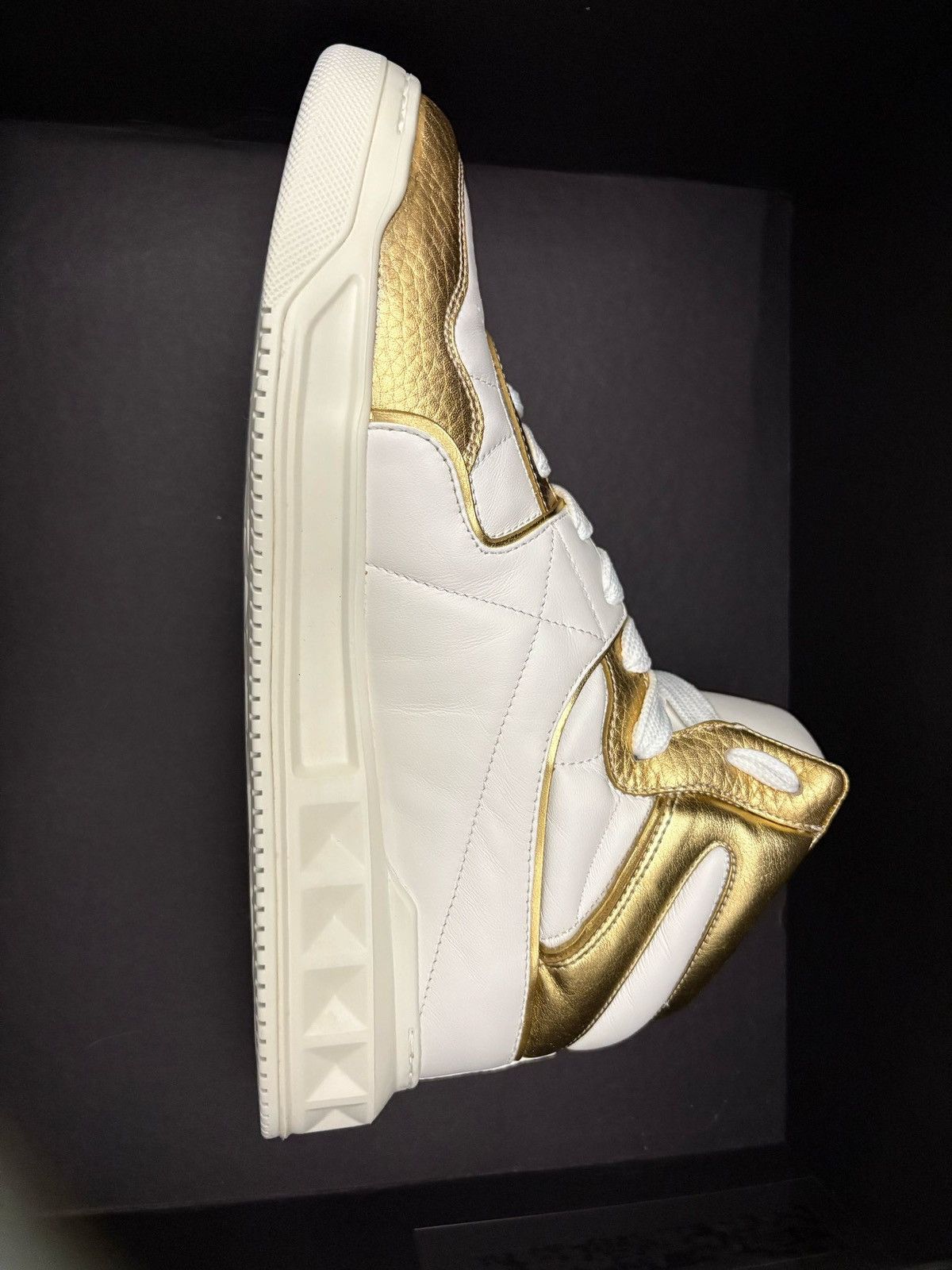 Valentino Valentino Garavani One Stud Mid-Top Sneaker Size US 7 / EU 40 - 6 Thumbnail