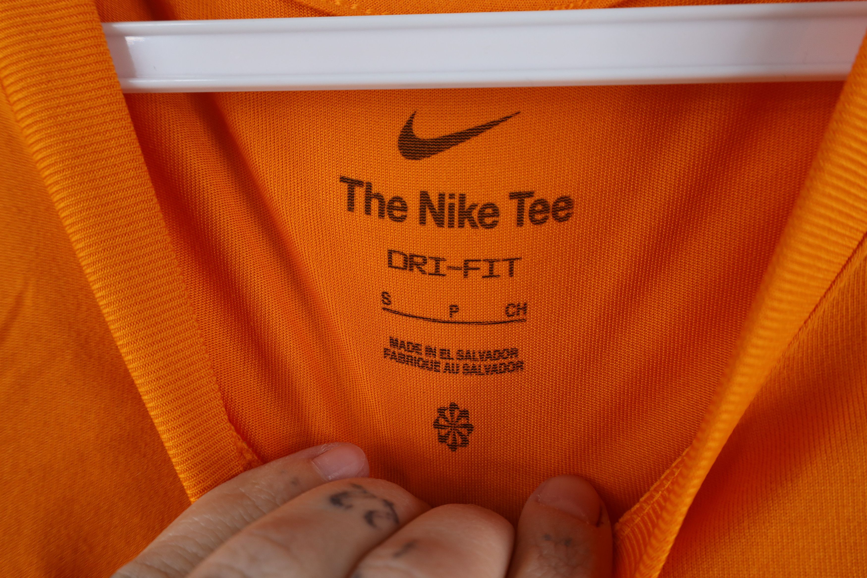 Nike Nike Scott Mini Swoosh University of Tennessee Knit T-Shirt Size US S / EU 44-46 / 1 - 7 Thumbnail