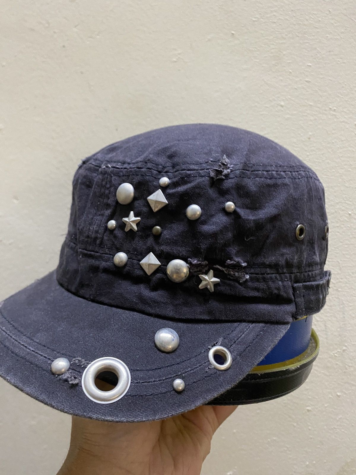 If Six Was Nine Vintage 2000s studed kptal style Size ONE SIZE - 2 Thumbnail