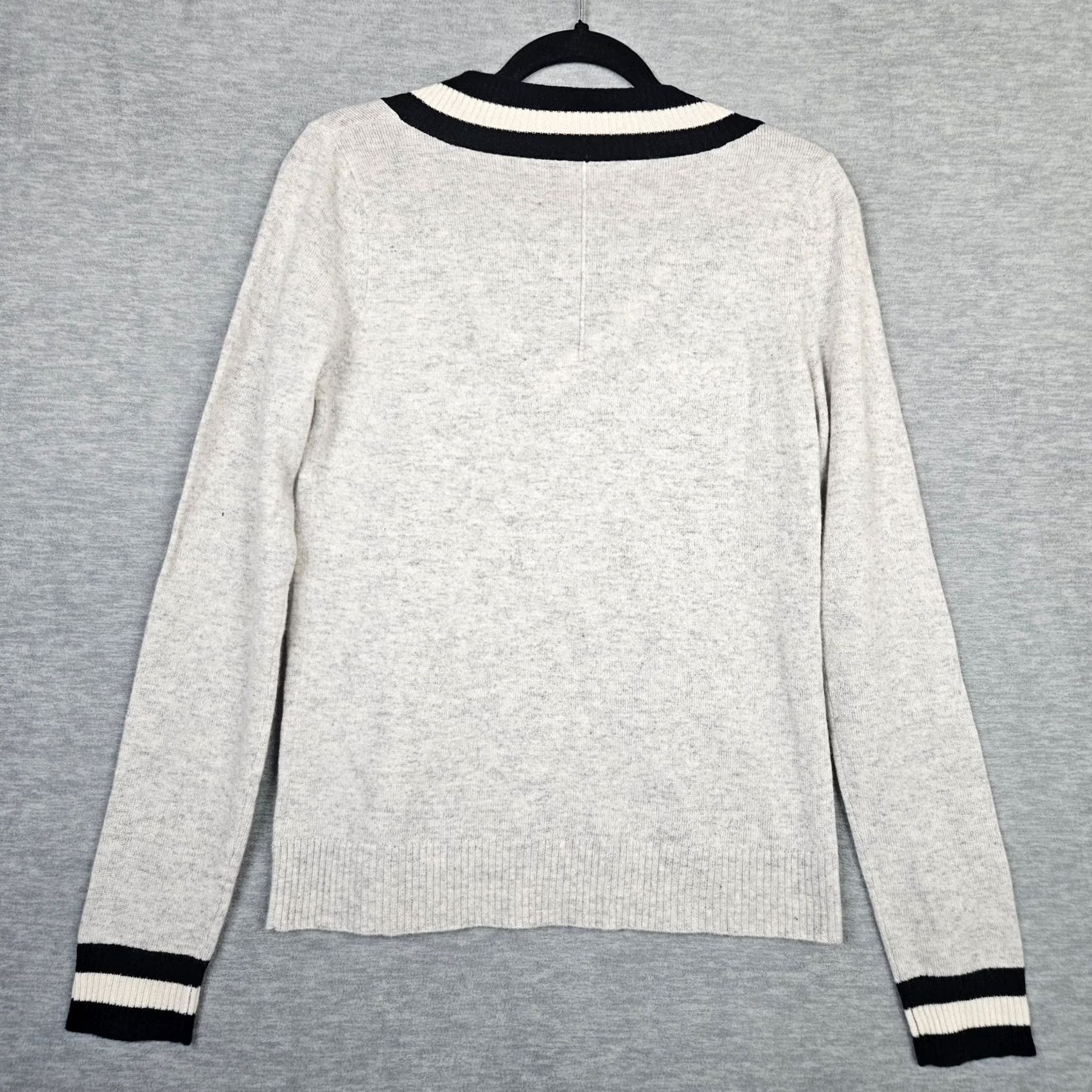 Vintage Margret O'Leary Womens V-neck Black Light Gray Cashmere Sweater Sz M Size M / US 6-8 / IT 42-44 - 3 Thumbnail