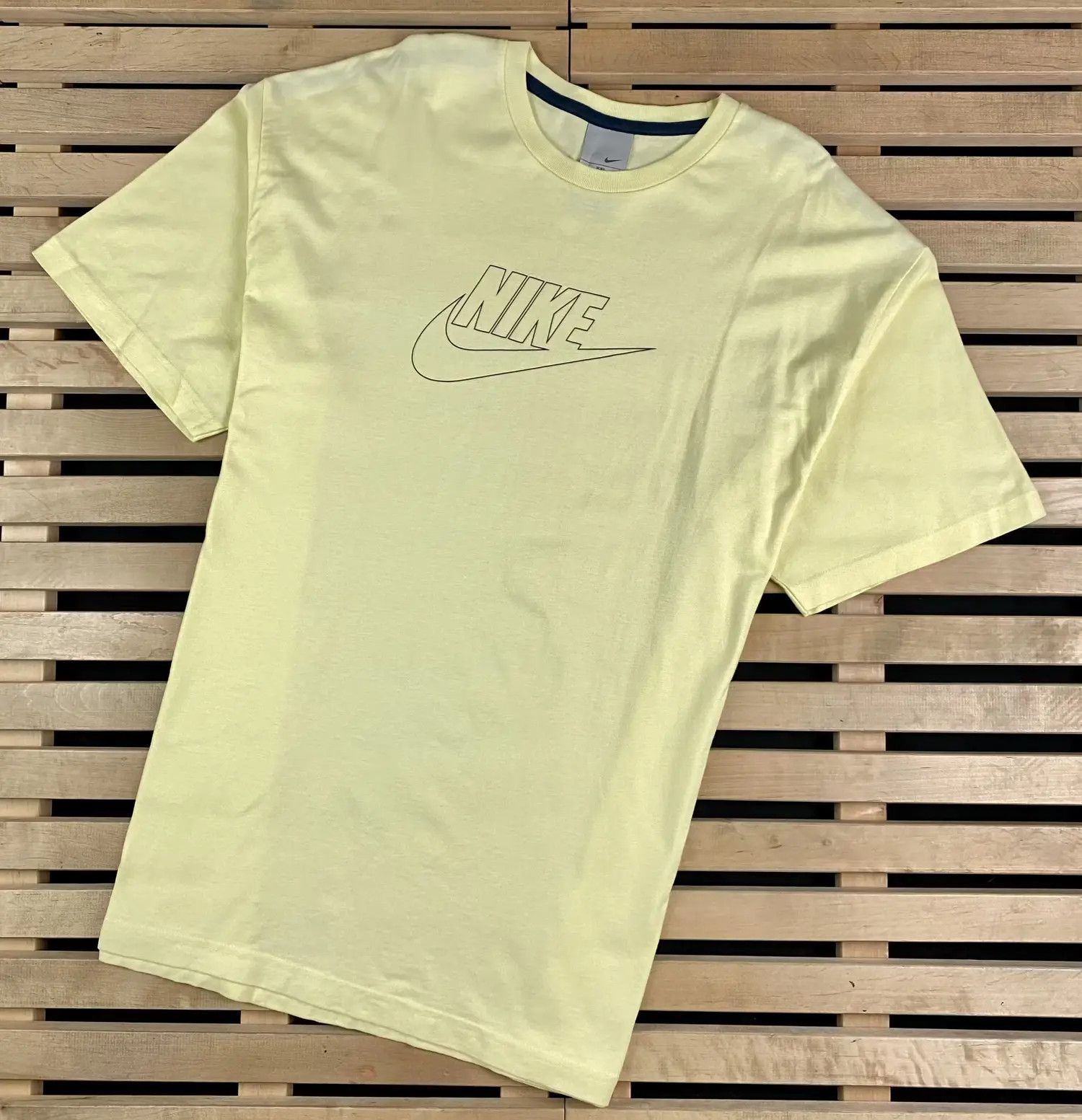 Nike × Vintage Mens Vintage T Shirt Nike Big Swoosh Size XXL 2XL Size US XL / EU 56 / 4 - 1 Thumbnail