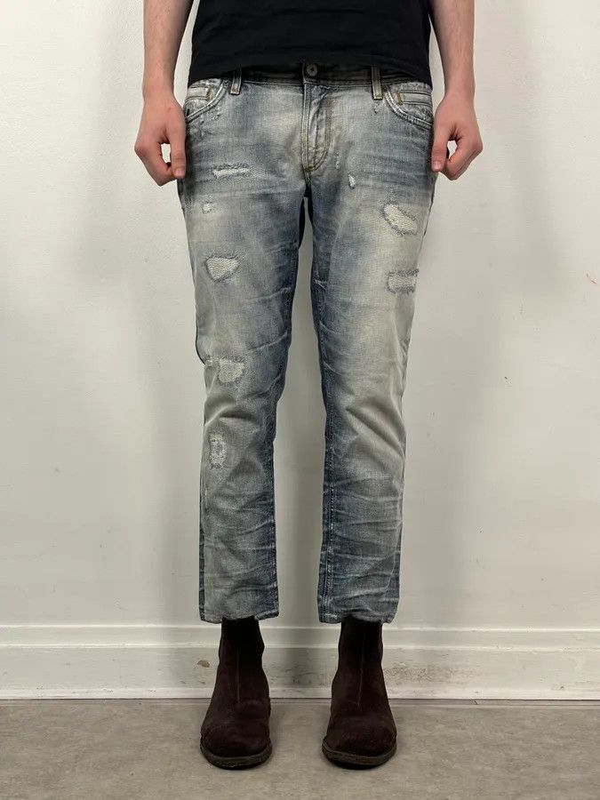 Dolce & Gabbana 2000s Dolce & Gabbana Light Blue Denim Distressed Jeans Size US 31 - 3 Thumbnail