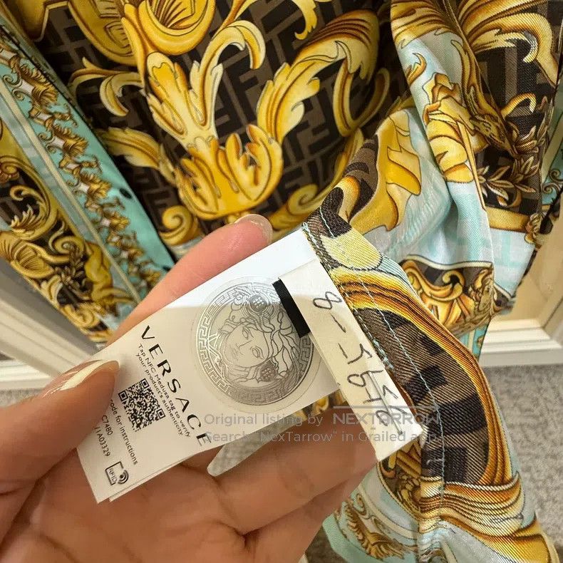 Versace Versace Co-branded mulberry silk shirt Size L / US 10 / IT 46 - 4 Thumbnail