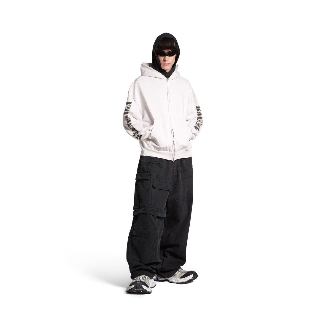o1w1db10525 Stencil Type Zip-up Hoodie Regular Fit